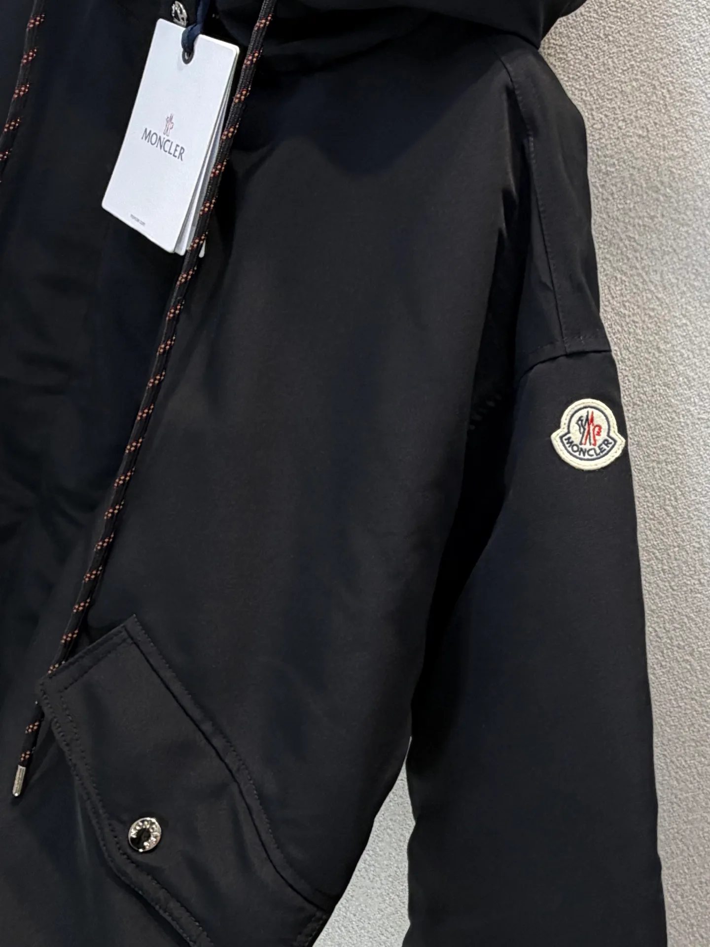 Куртки И Пуховики Женские Moncler 19480504