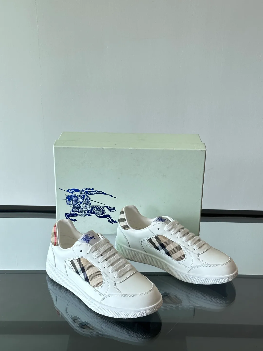 Кроссовки Мужские Burberry 18744152