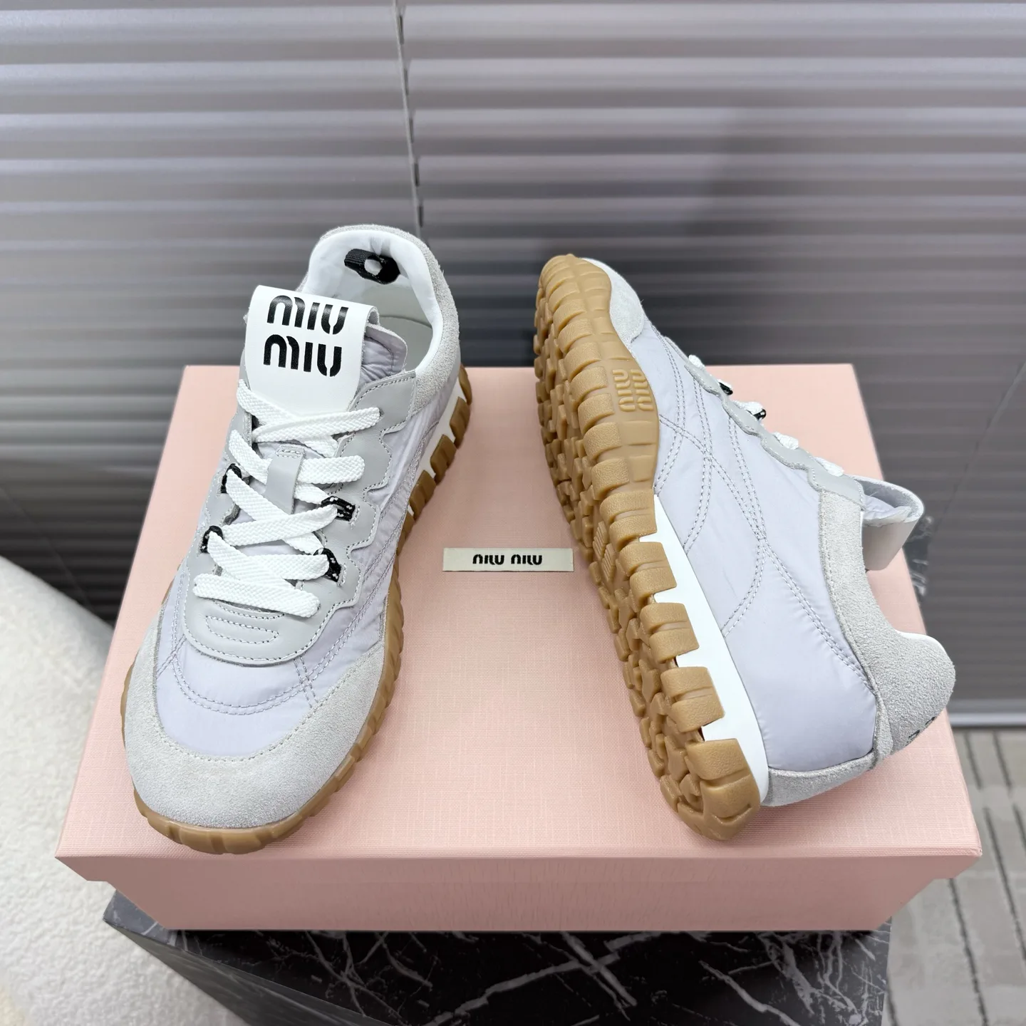 Кроссовки Женские Miu Miu 3742542