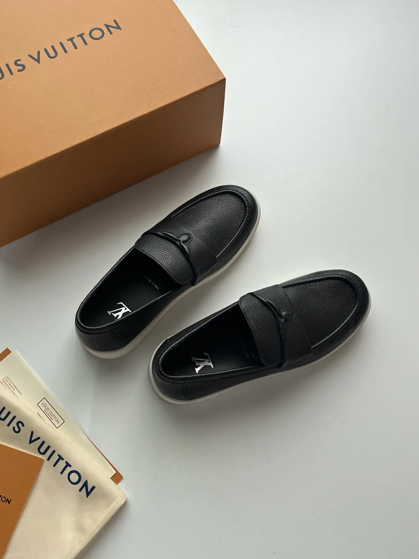 Лоферы И Туфли Мужские Louis Vuitton 17954808