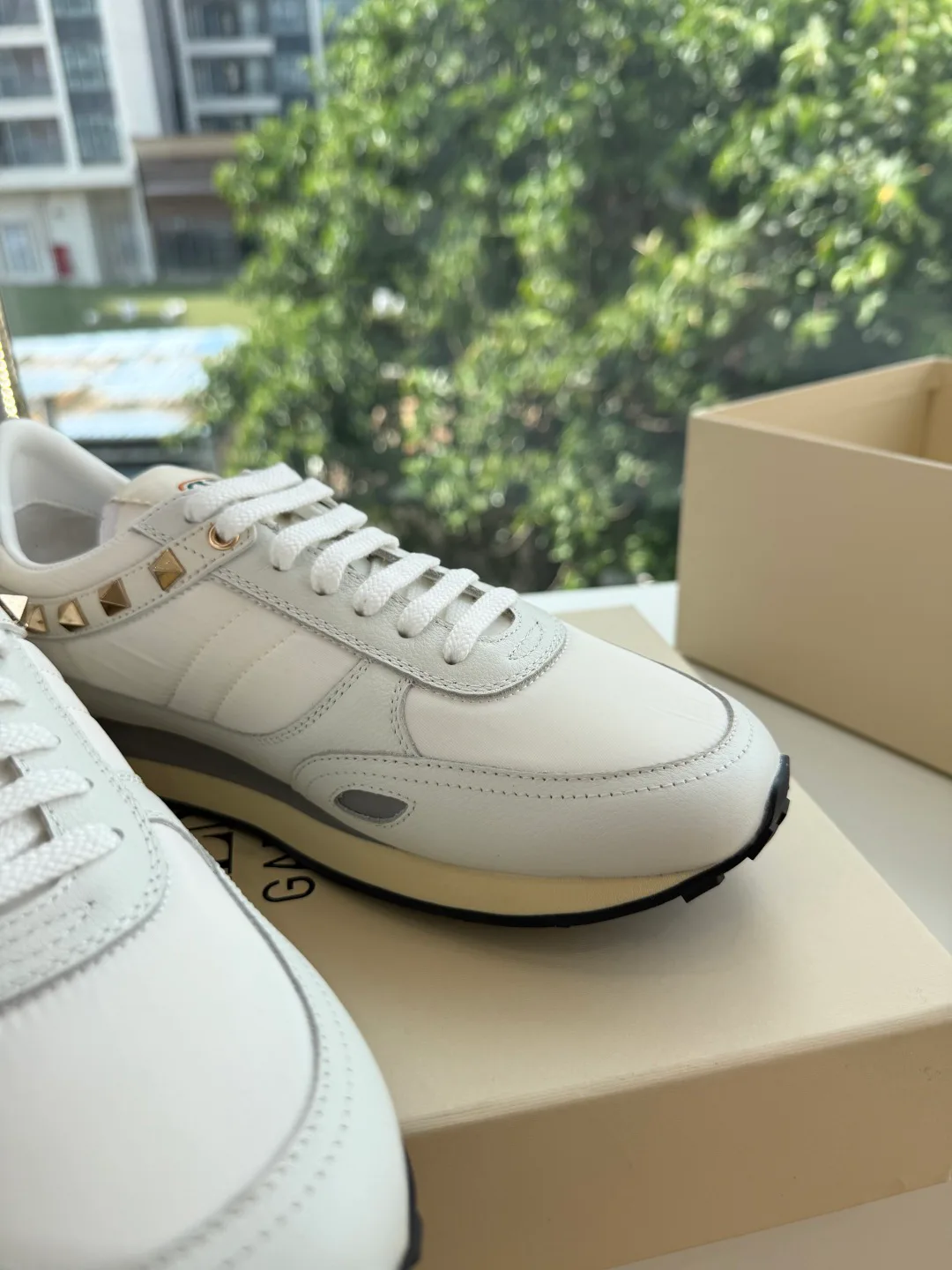Кроссовки Женские Valentino 18053447
