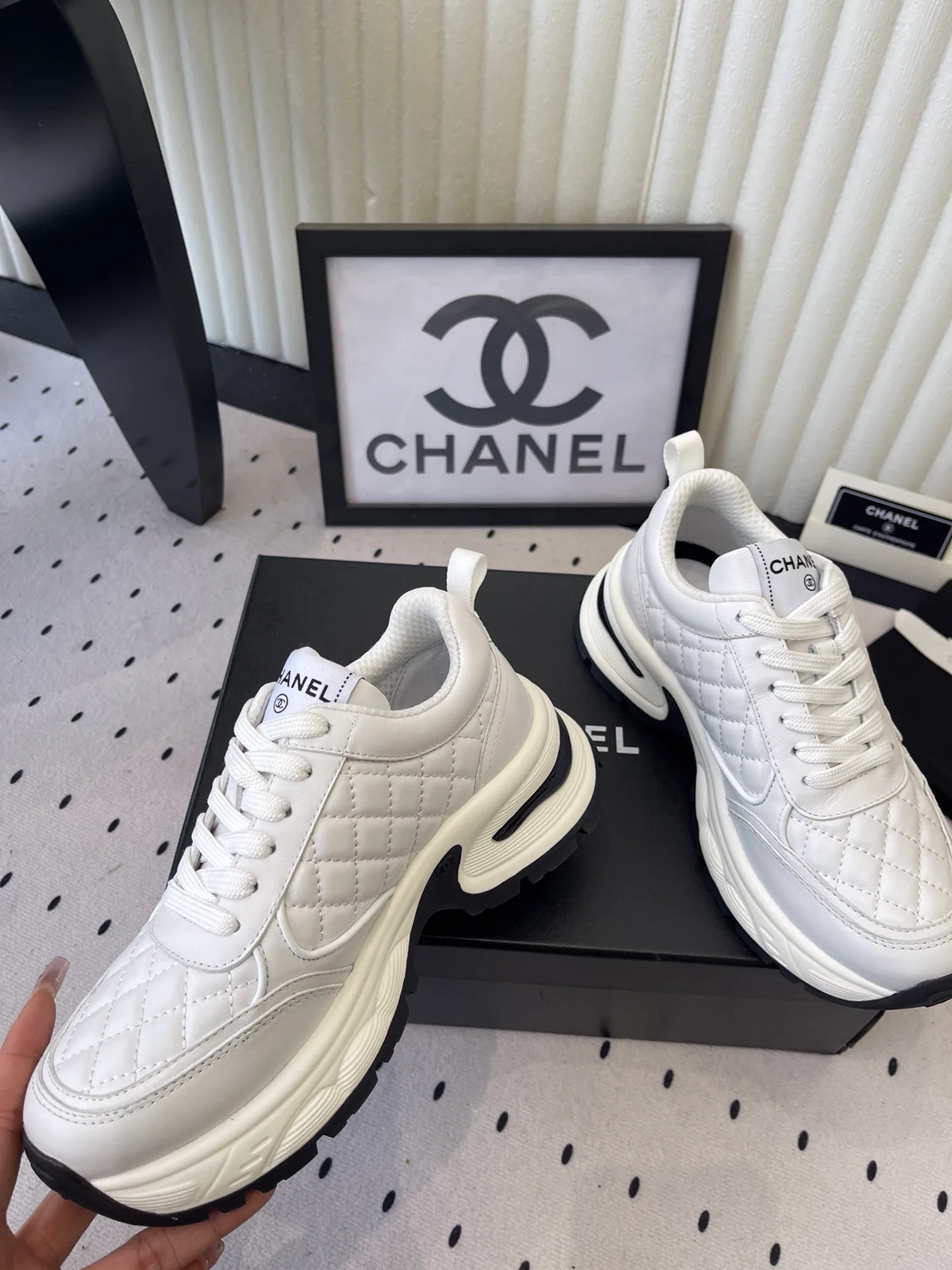 Кроссовки Женские Chanel 11790941