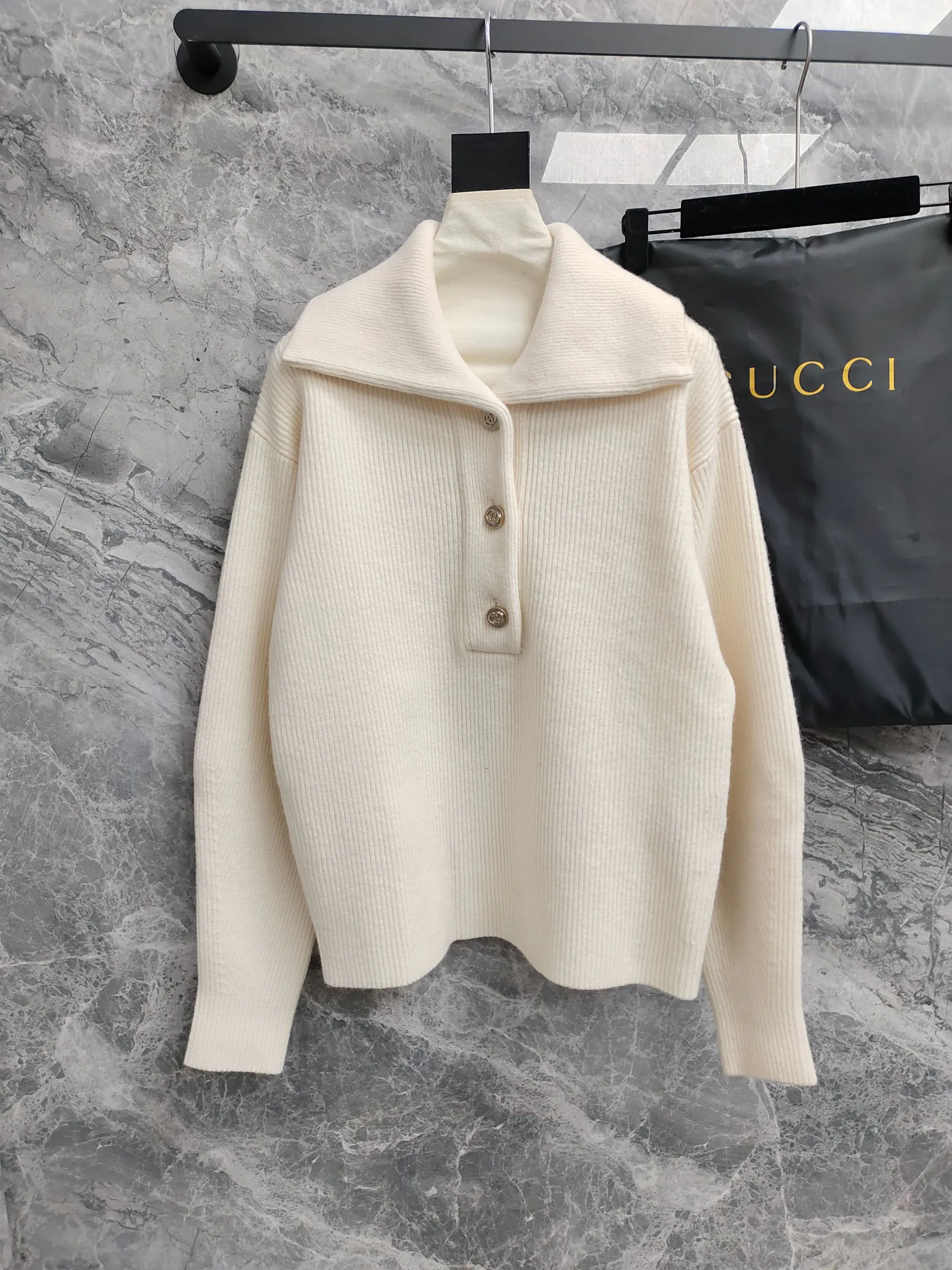Джемперы И Свитеры Женские Gucci 790790