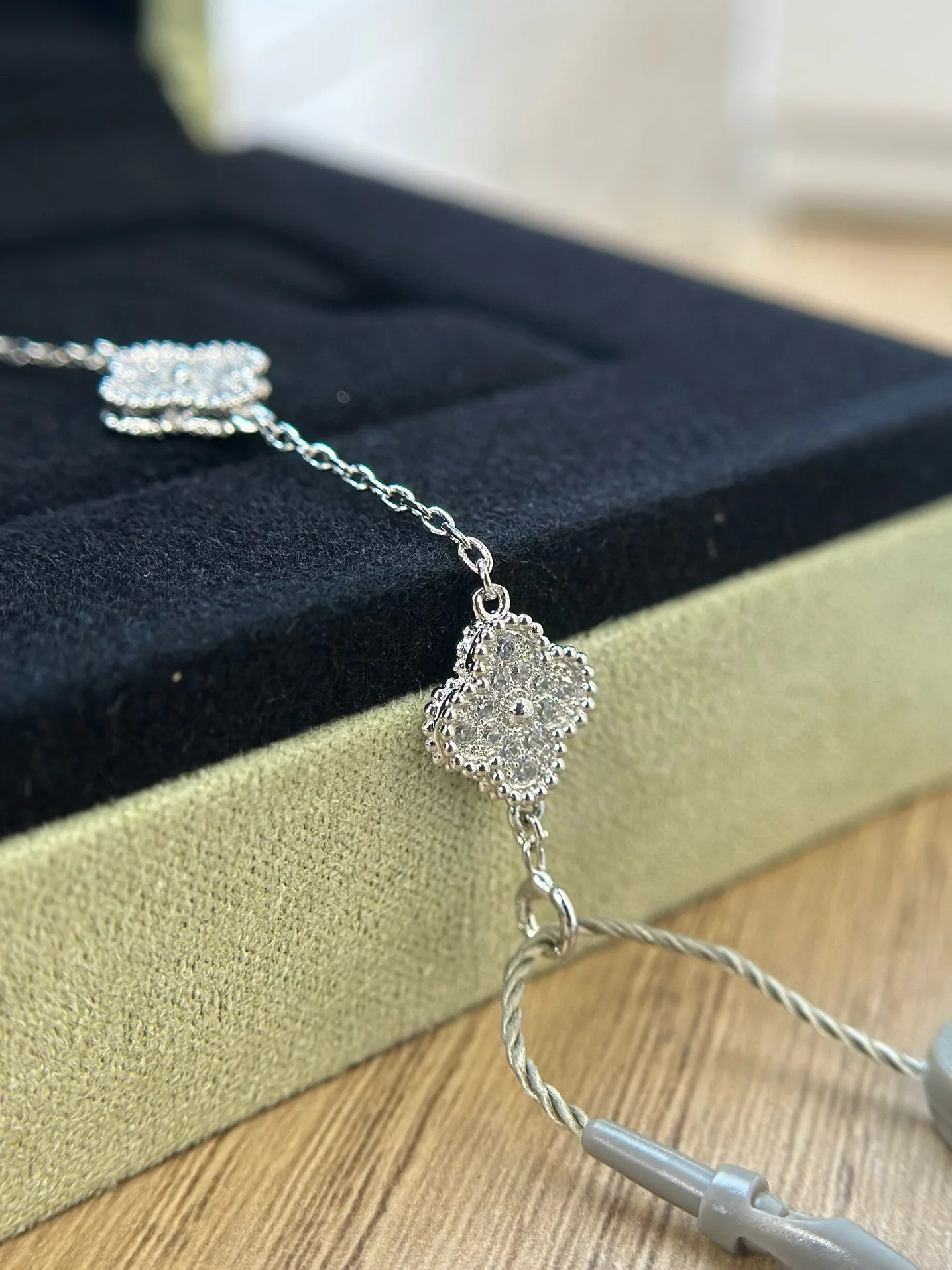 Бижутерия Van Cleef & Arpels 1855657