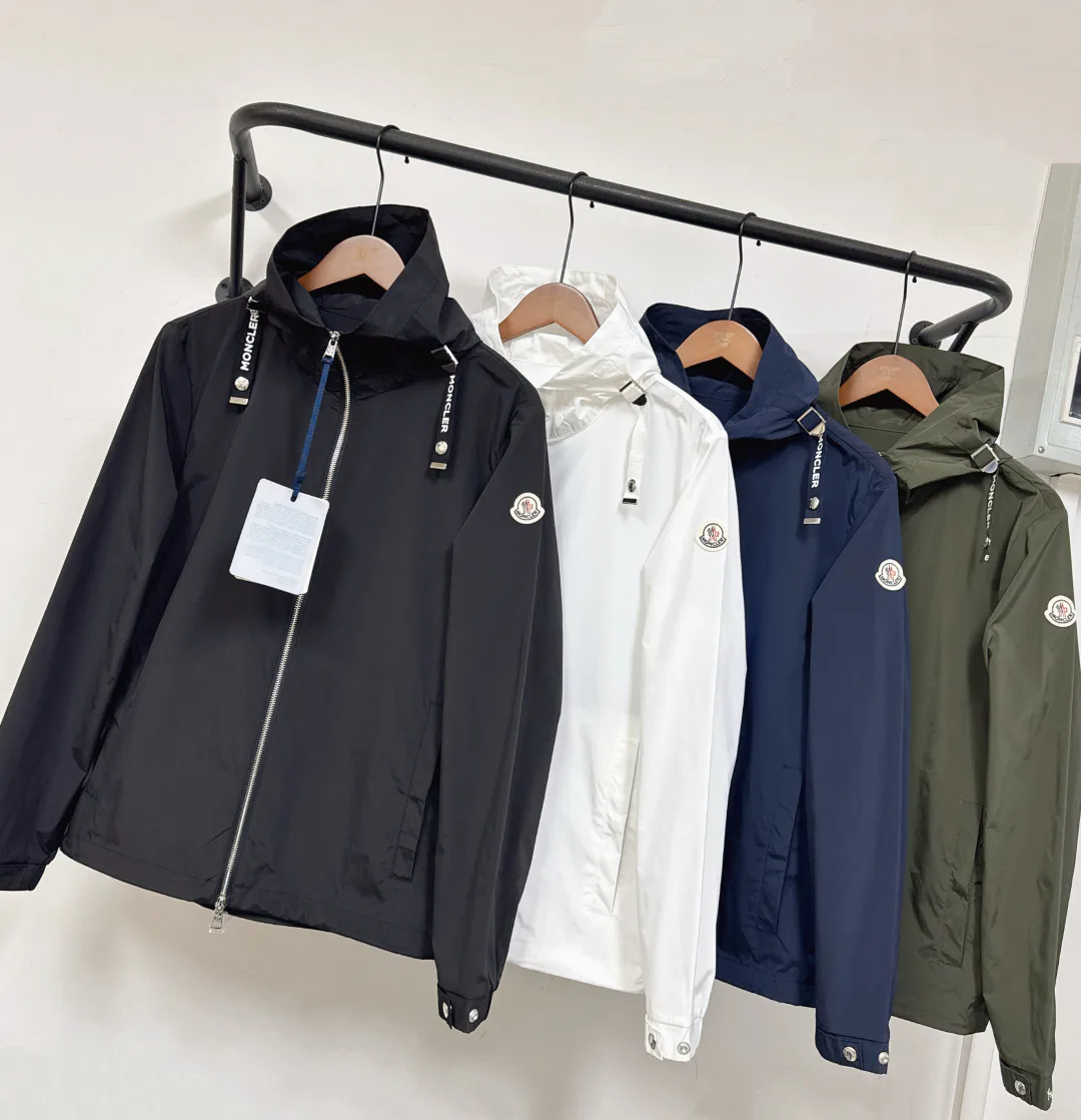 Куртки И Пуховики Женские Moncler 18416530