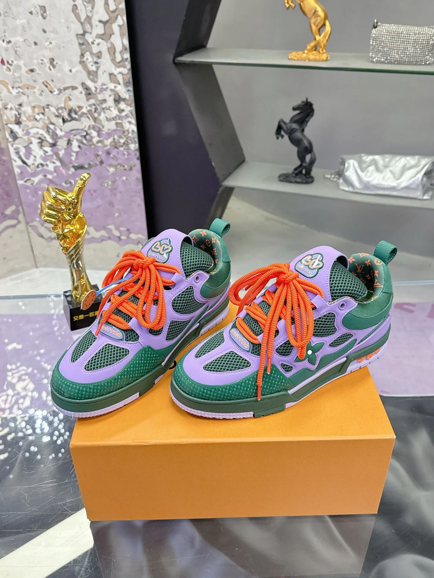 Кроссовки Женские Louis Vuitton 1874707