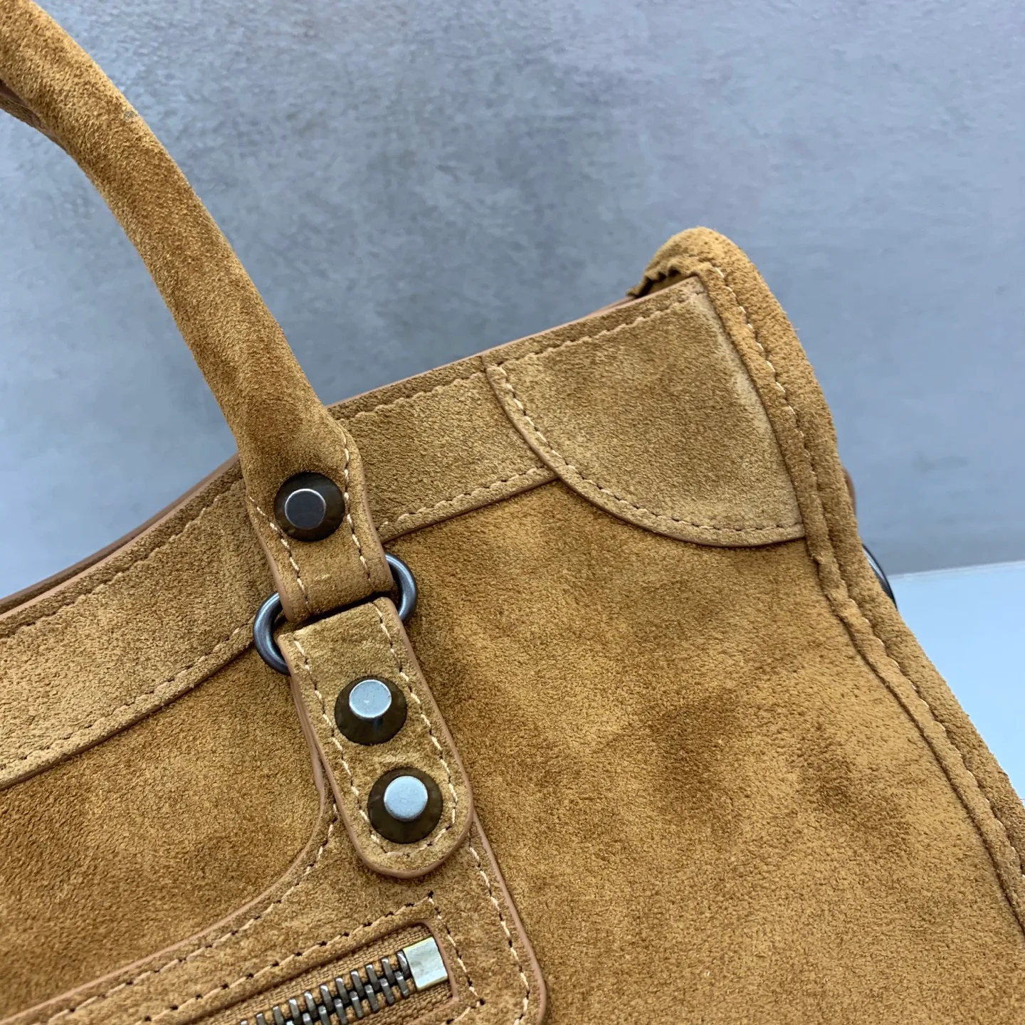 Классические Сумки Женские Balenciaga 13552766