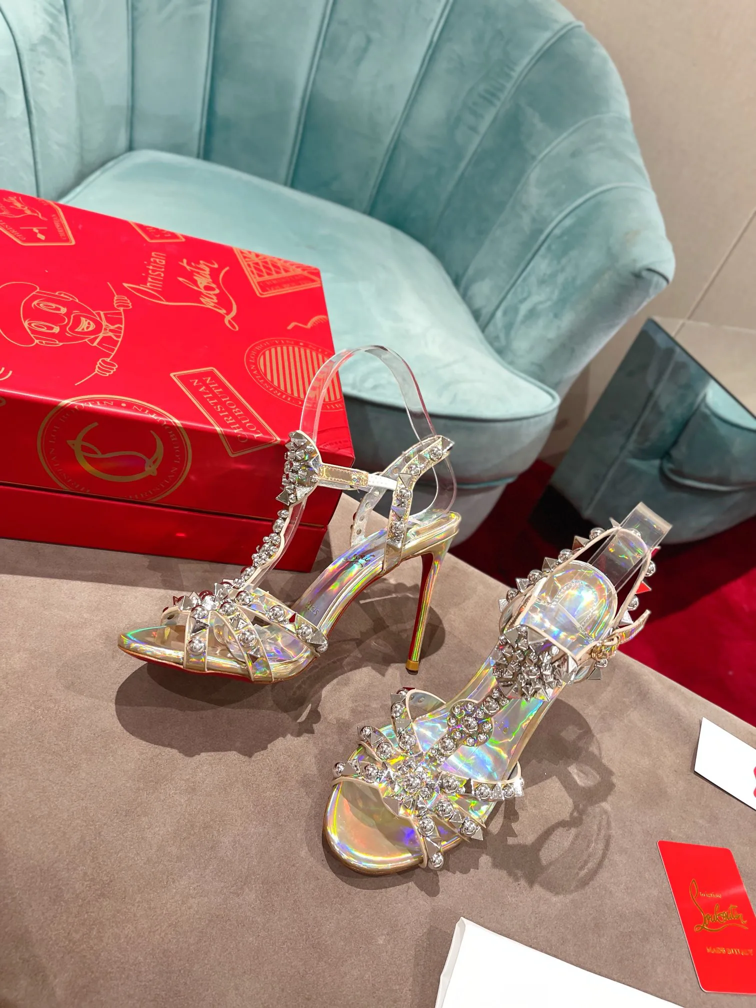 Босоножки Женские Christian Louboutin 14354213