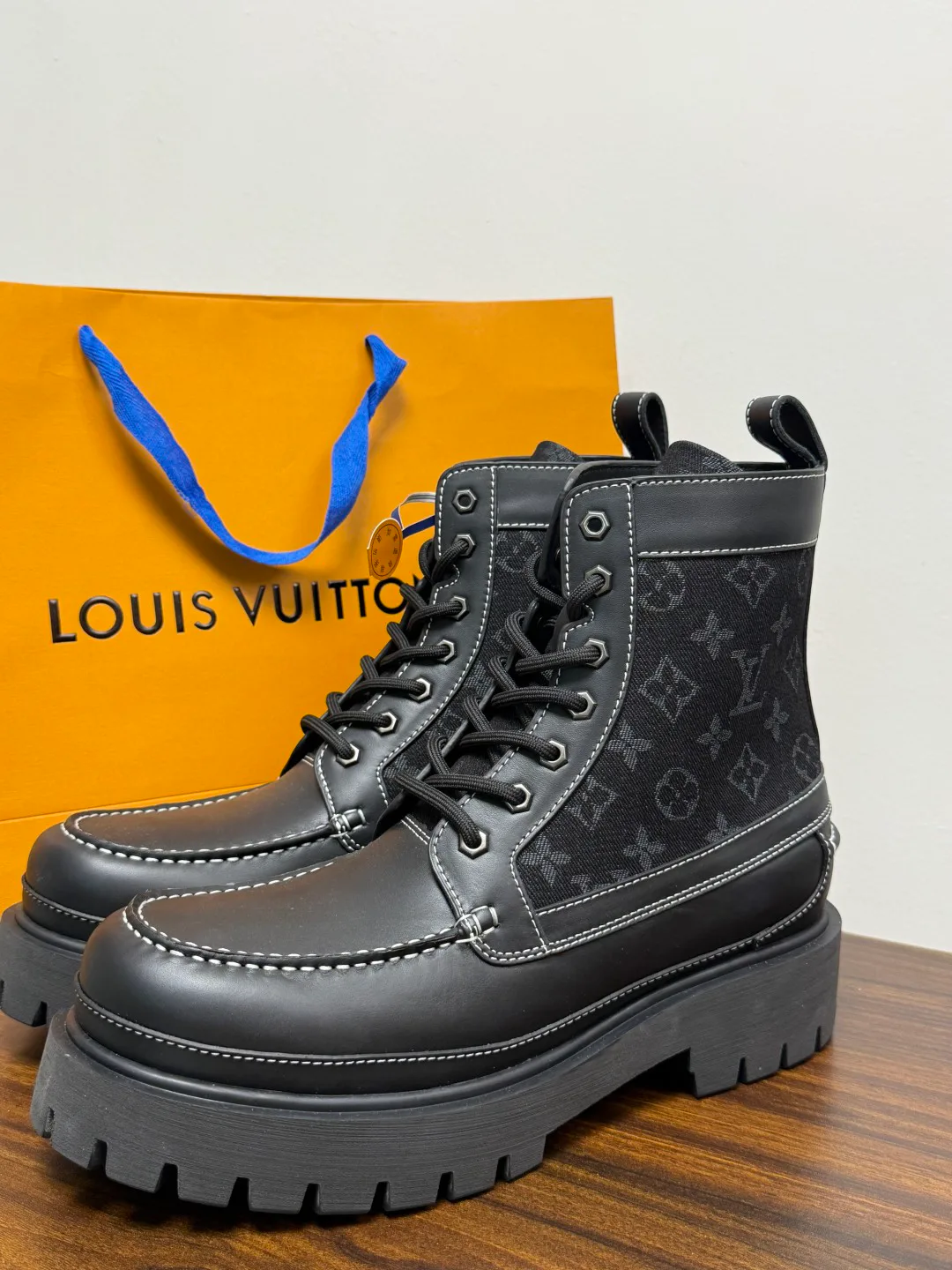 Ботинки Мужские Louis Vuitton 19423323