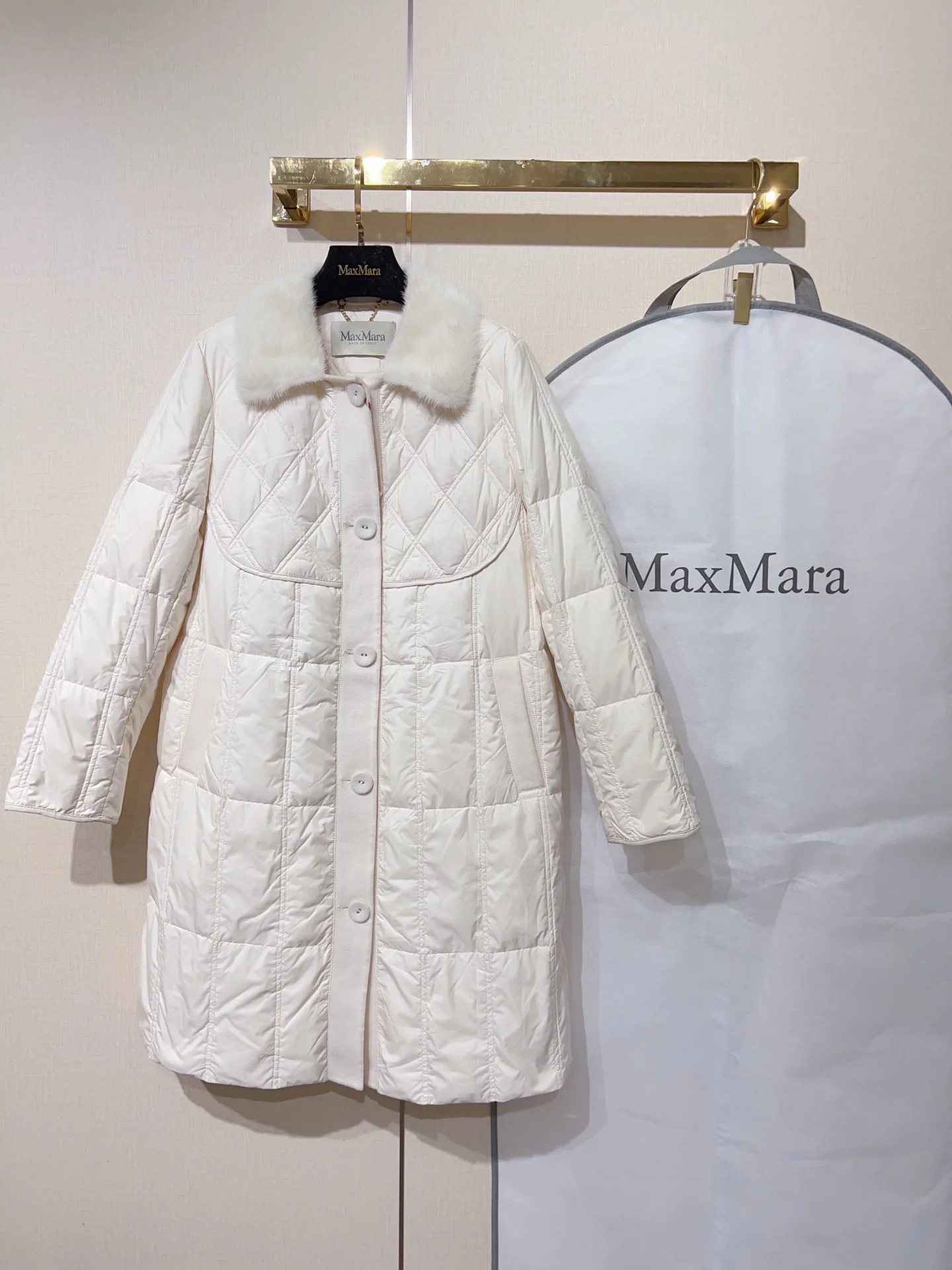 Куртки И Пуховики Женские Max Mara 18734085