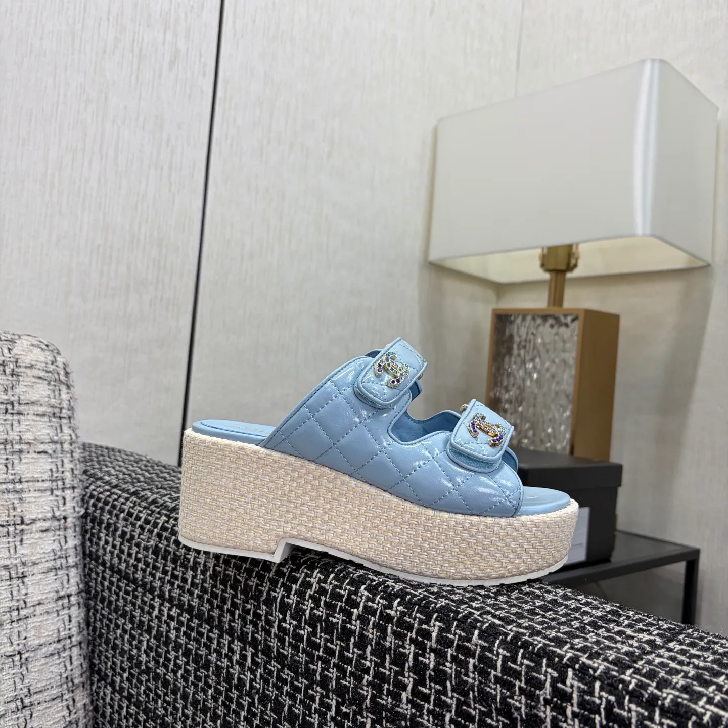 Босоножки Женские Chanel 11579260