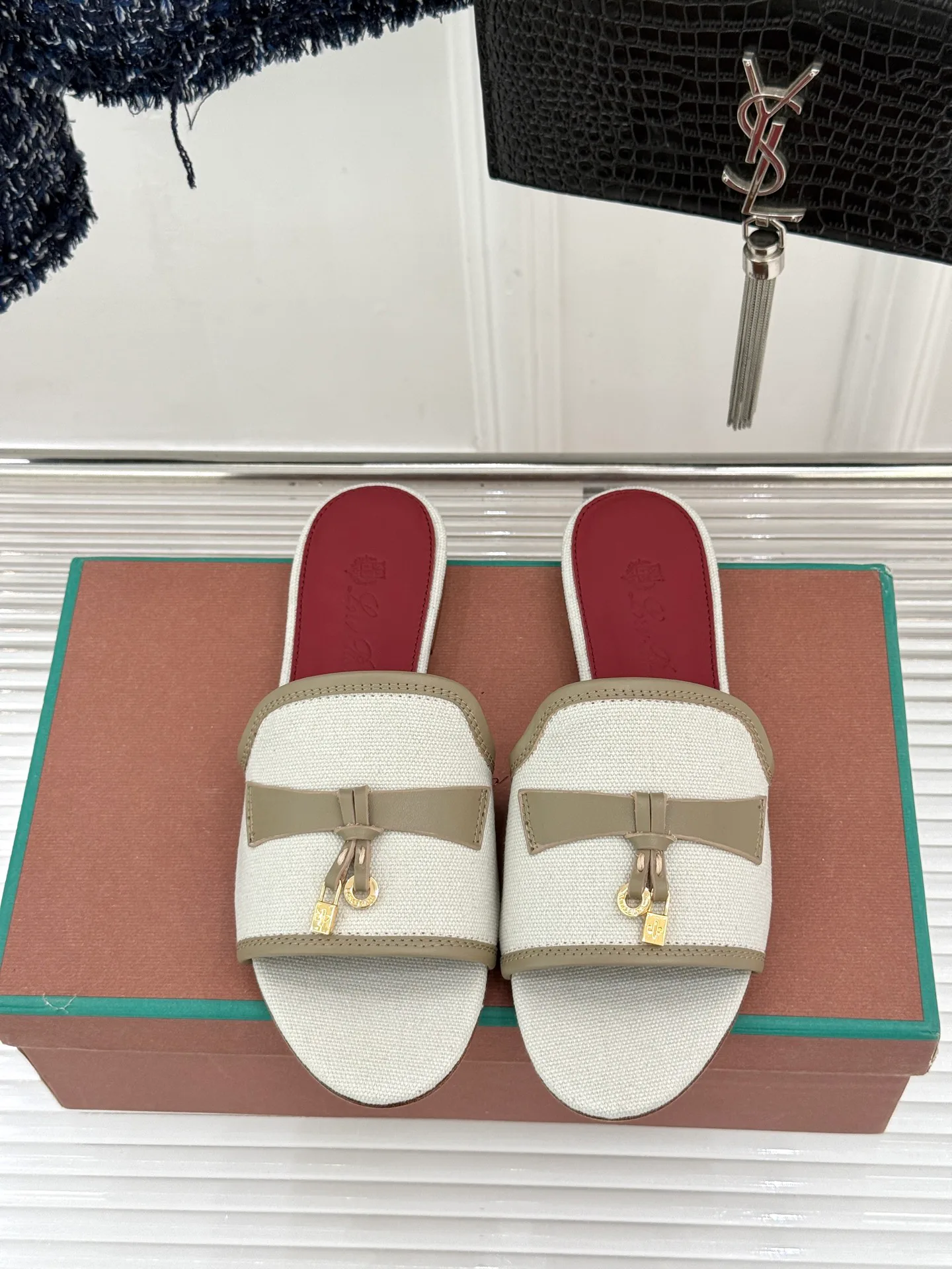 Шлепанцы Женские Loro Piana 11991917