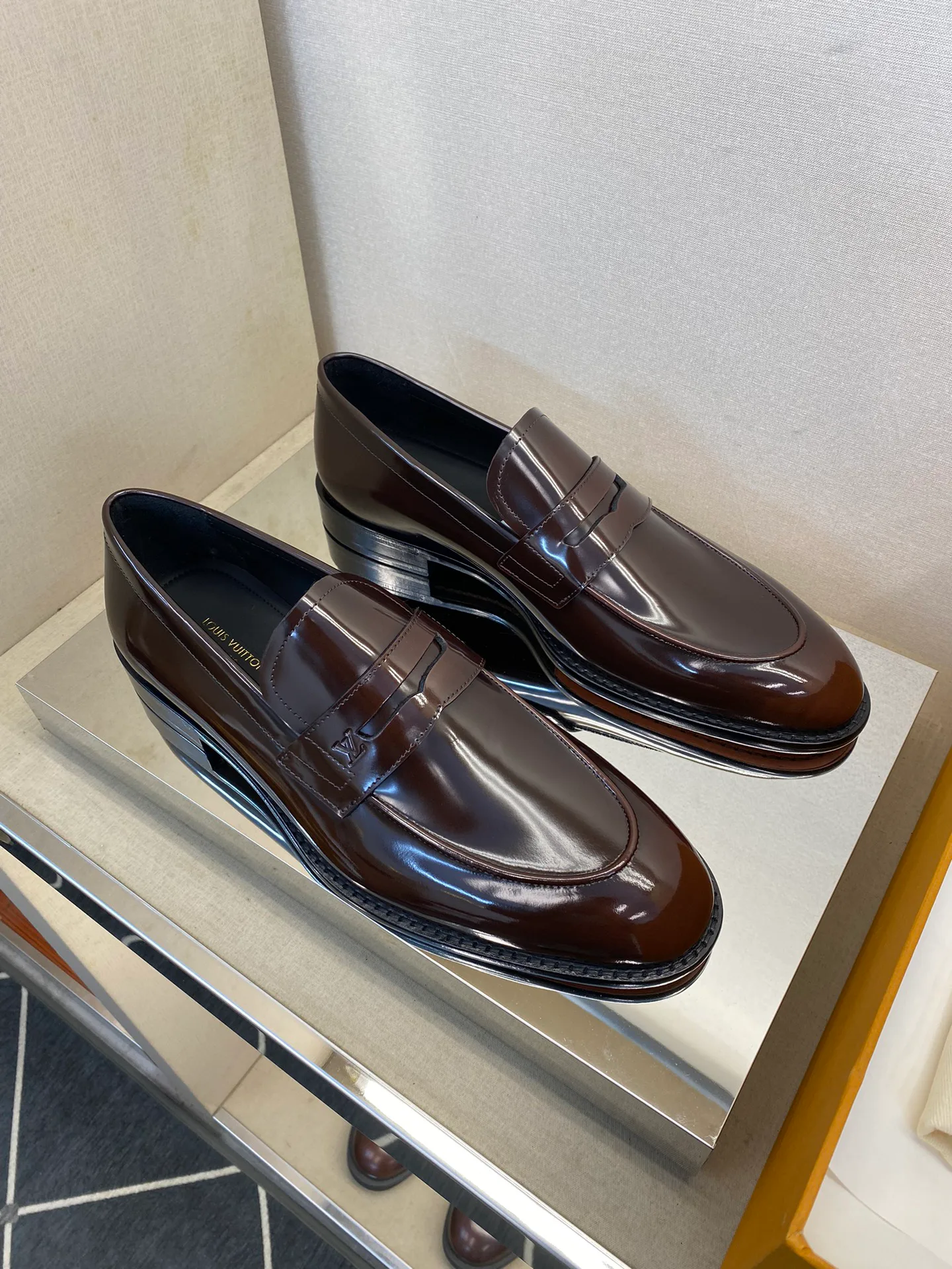 Лоферы И Туфли Мужские Louis Vuitton 18079173