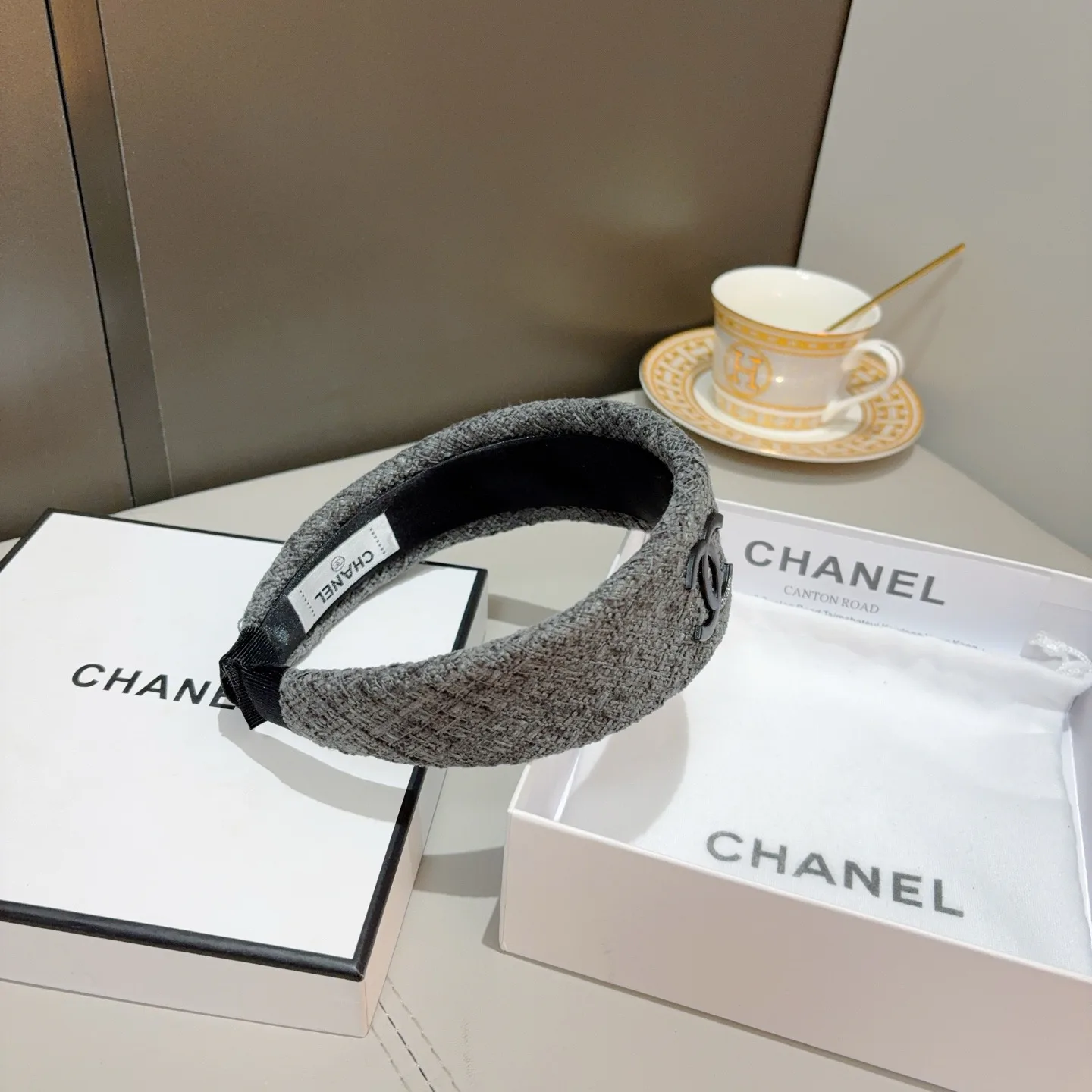 Головные Уборы Chanel 13079154