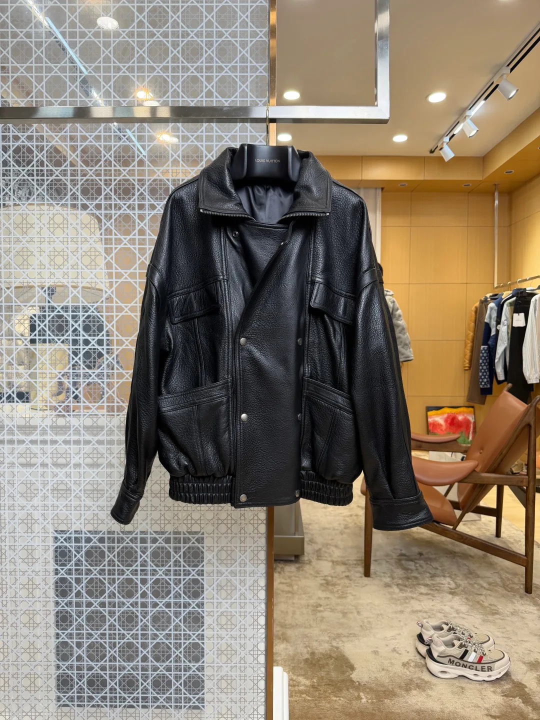 Кожаные Куртки И Дублёнки Мужские Saint Laurent 18260923