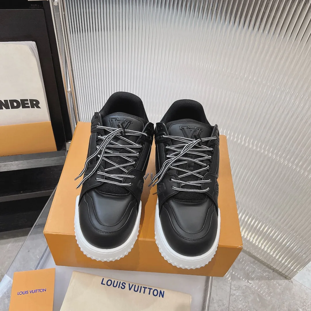 Кроссовки Женские Louis Vuitton 9081