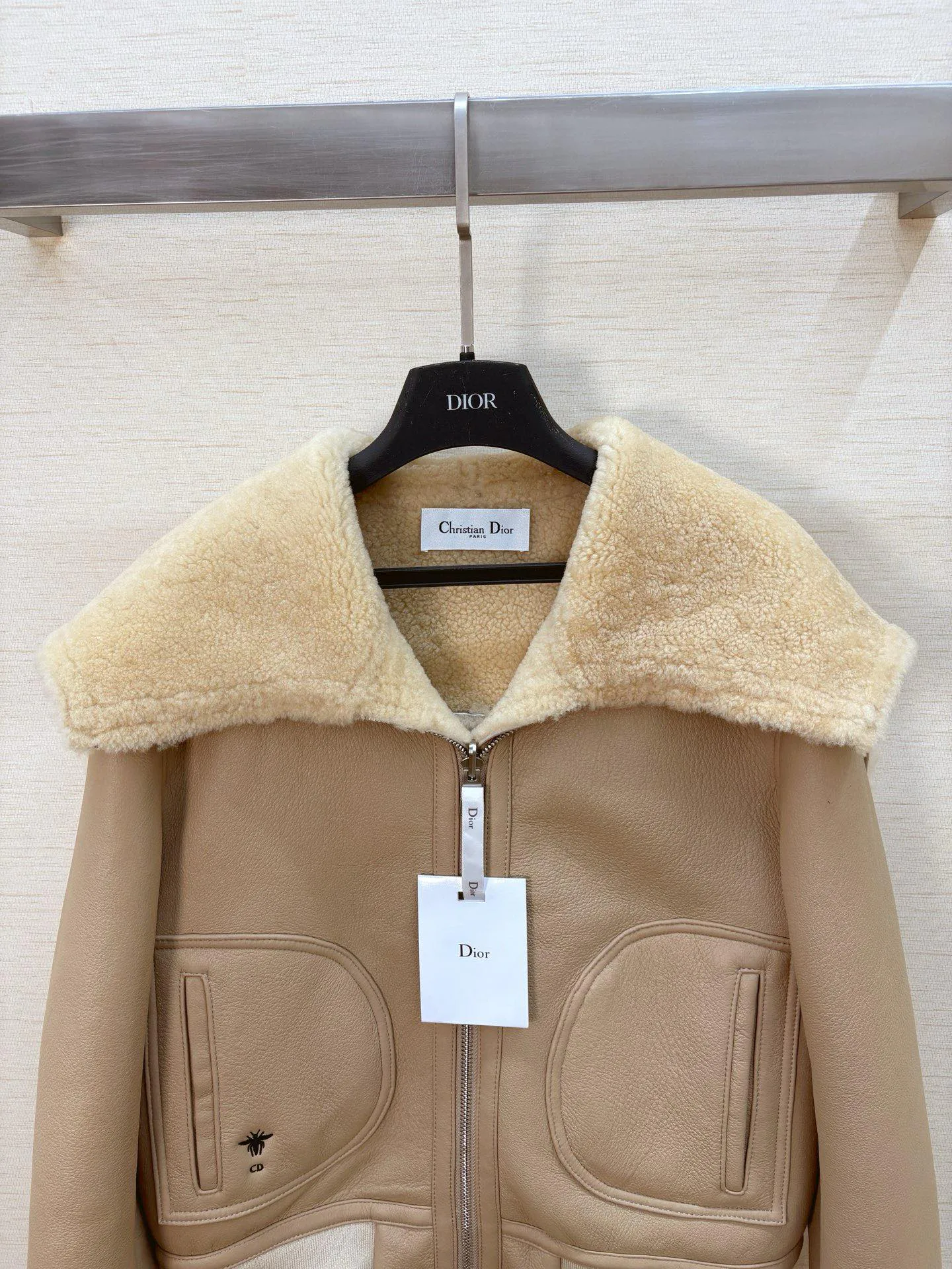 Кожаные Куртки И Дублёнки Женские Christian Dior 1069506