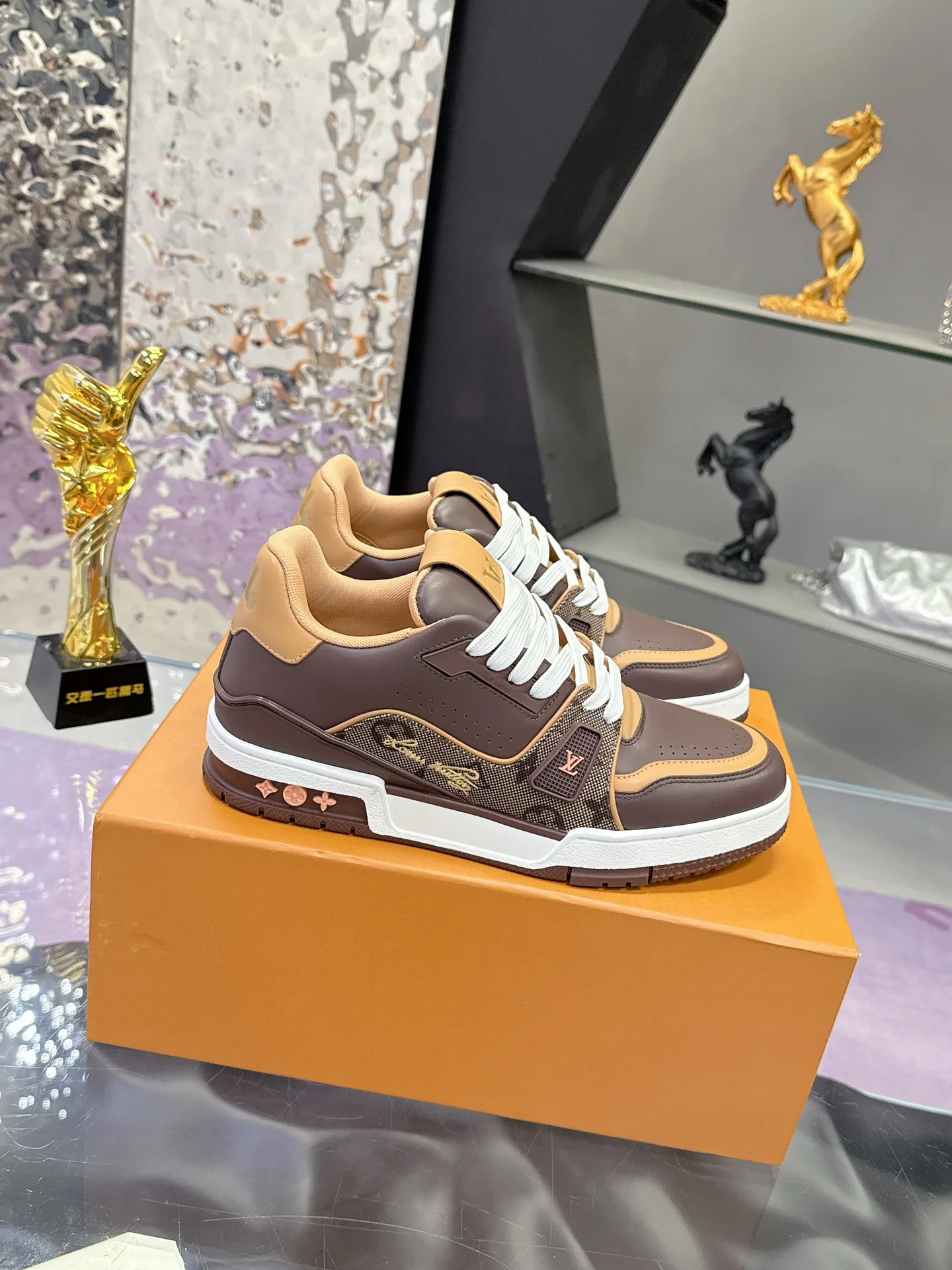 Кроссовки Мужские Louis Vuitton 912986