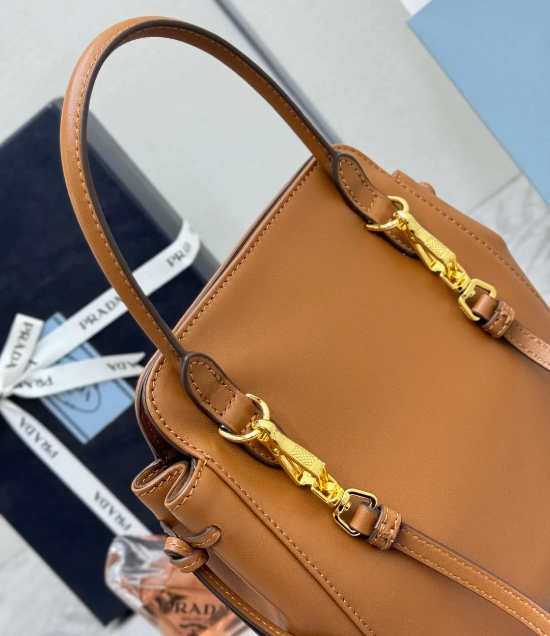 Классические Сумки Женские Prada 12131030