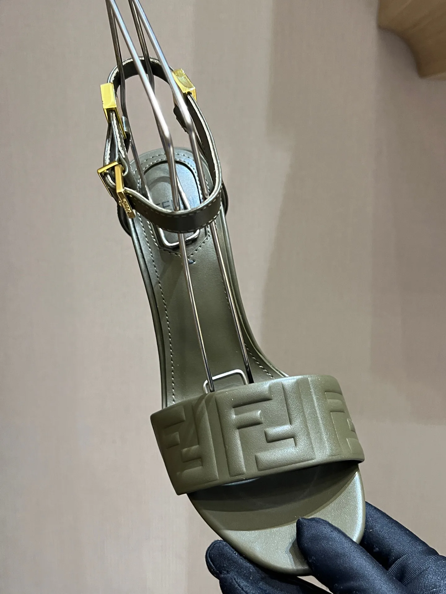 Босоножки Женские Fendi 9289001