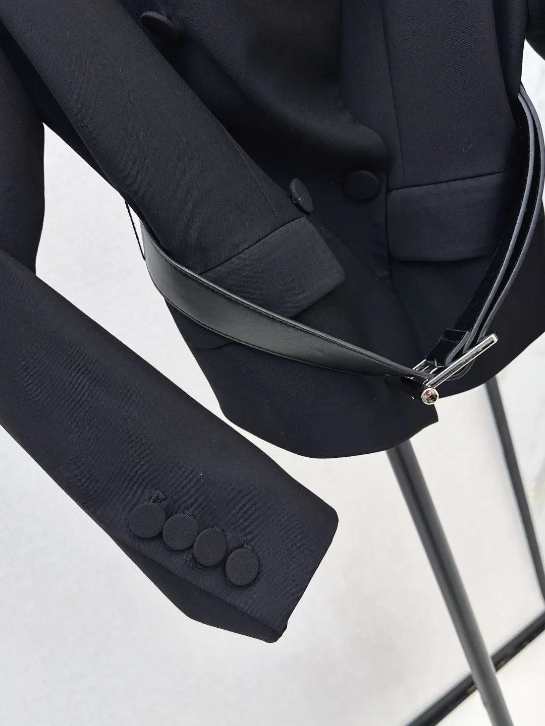 Куртки И Пуховики Женские Alexander Mcqueen 63608