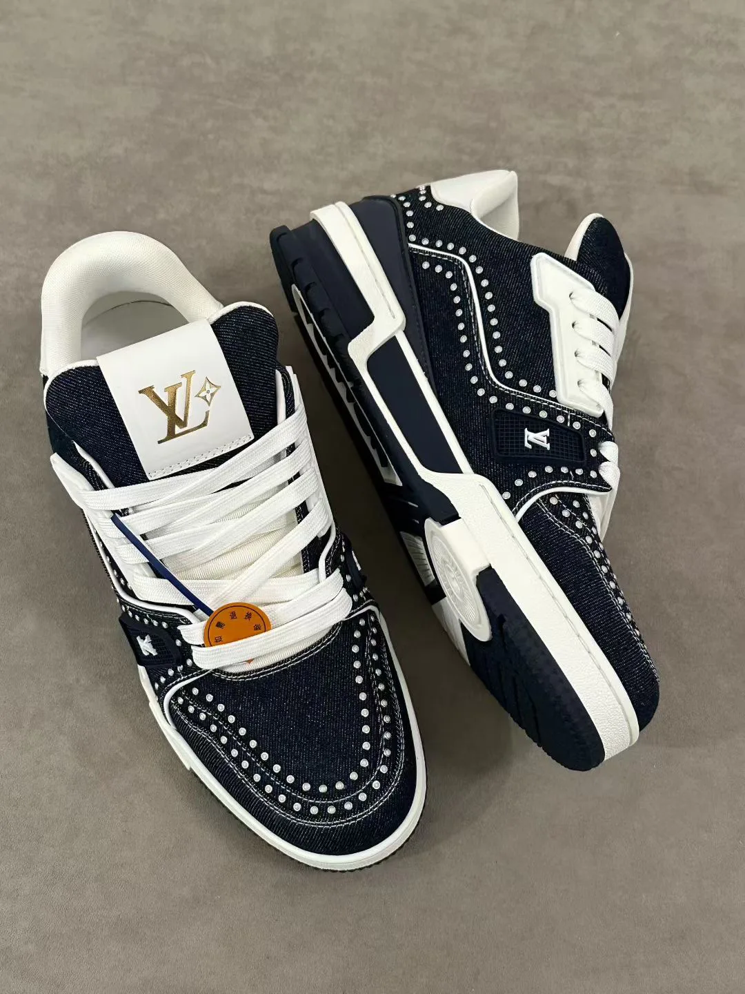 Кроссовки Женские Louis Vuitton 1257951