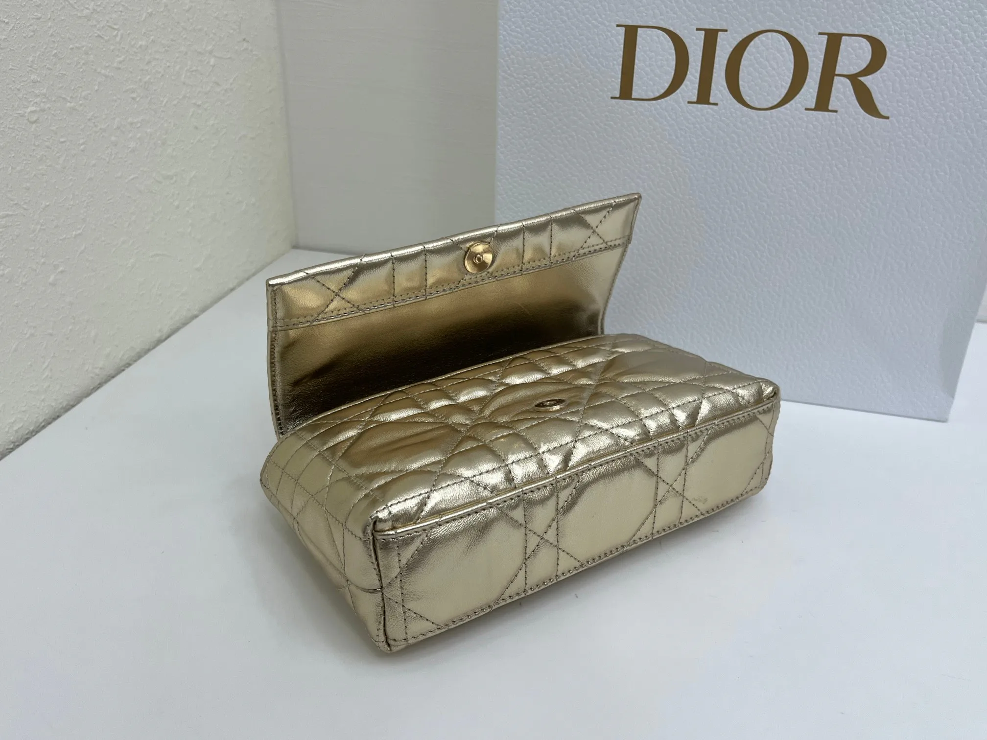 Классические Сумки Женские Christian Dior 17463893