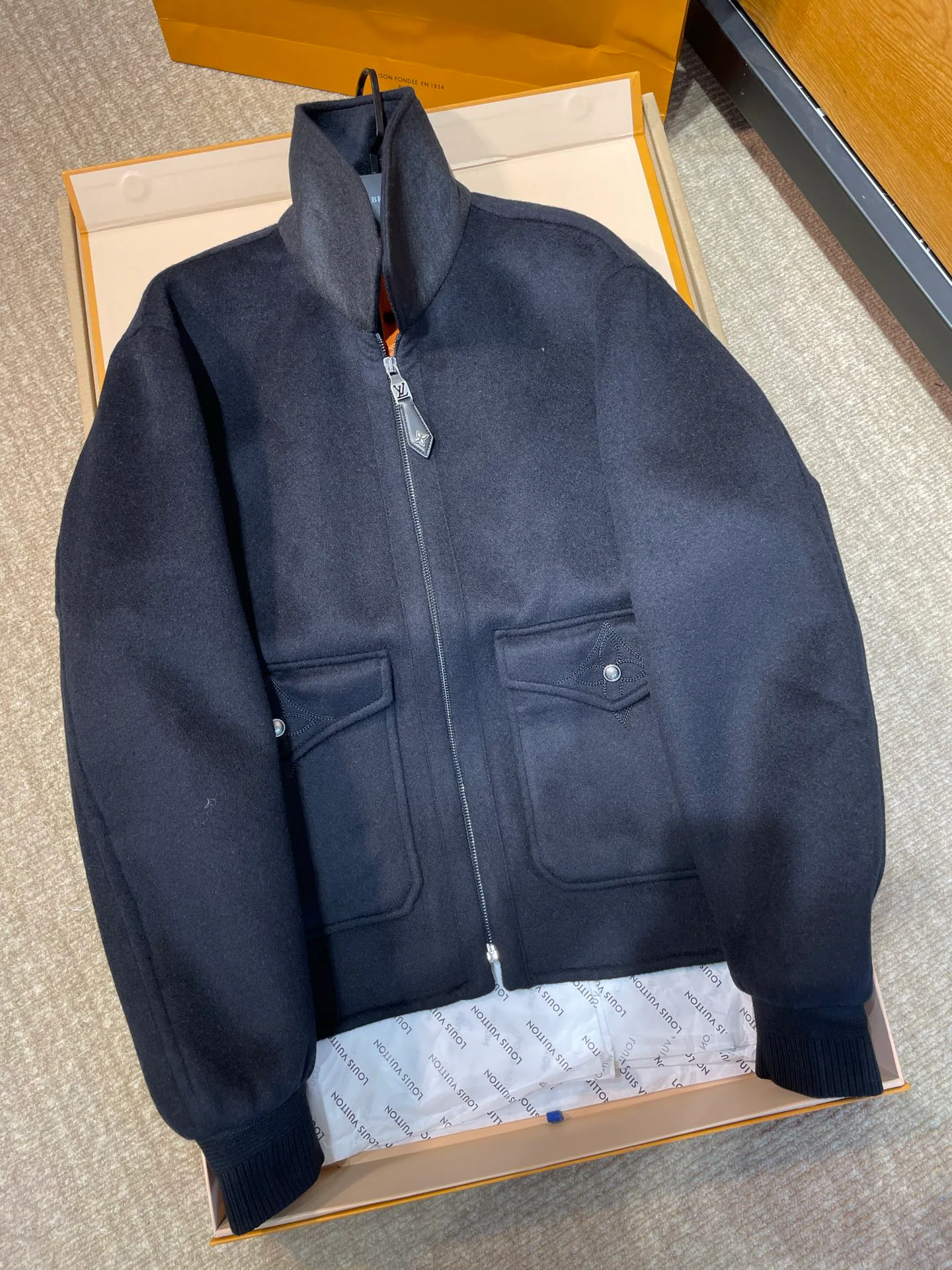 Куртки И Пуховики Мужские Louis Vuitton 1260155