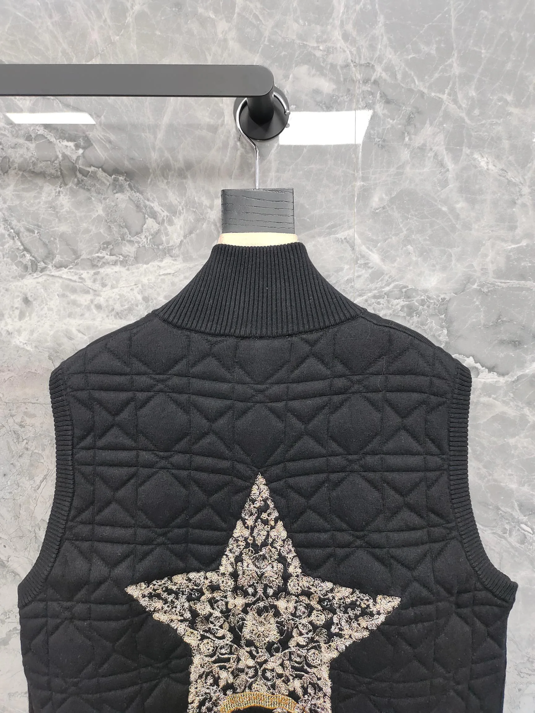 Жилеты Женские Christian Dior 17954007