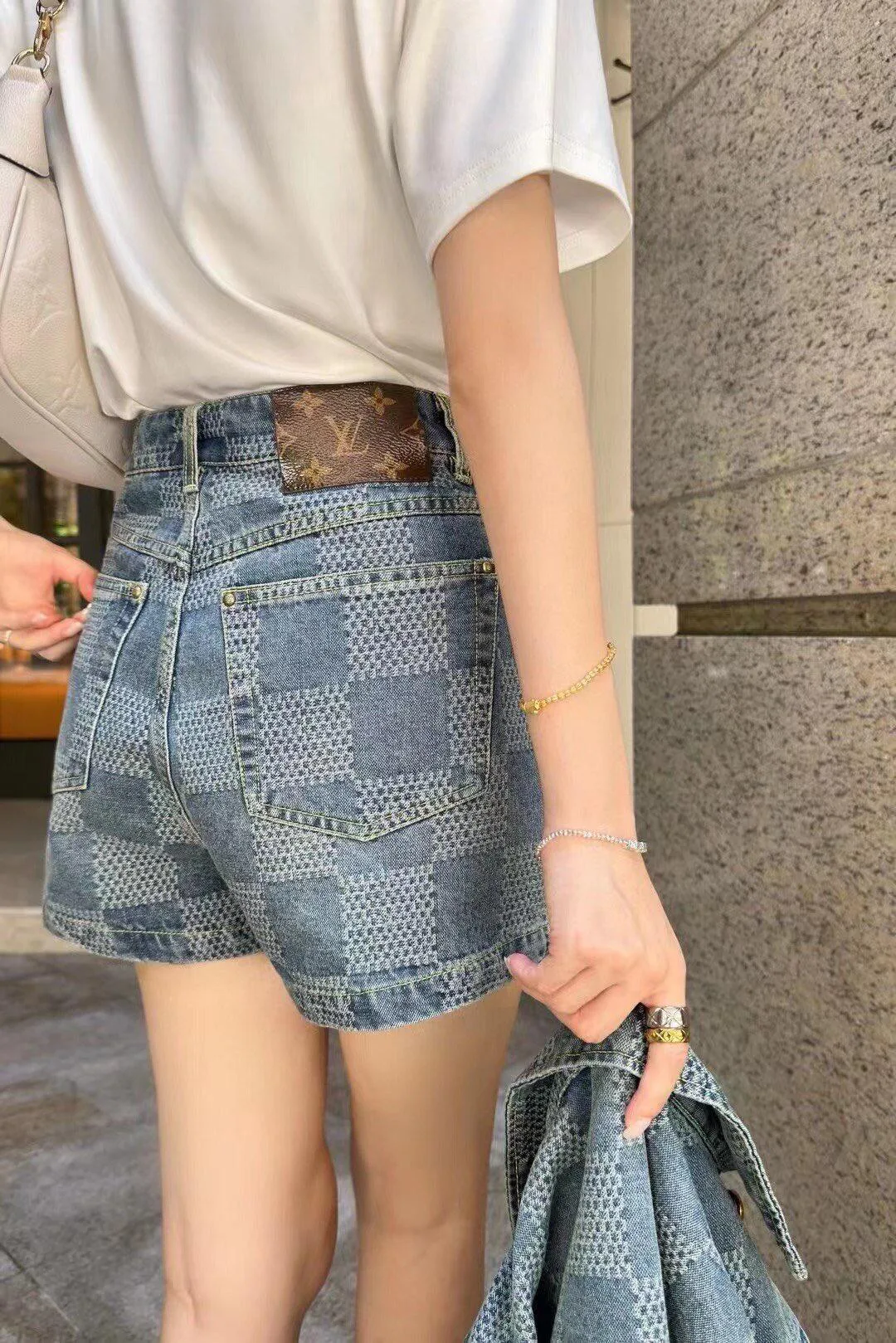 Шорты Мужские Louis Vuitton 13187759