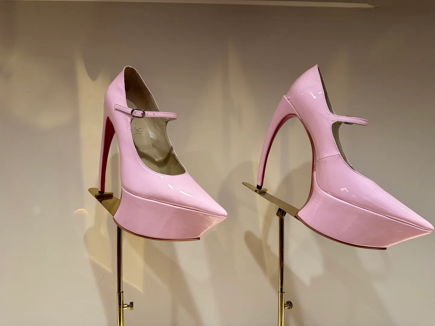Туфли Женские Christian Louboutin 4743790