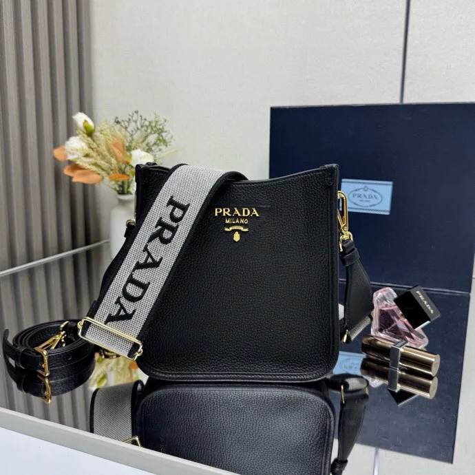 Сумки На Ремне Женские Prada 13332194