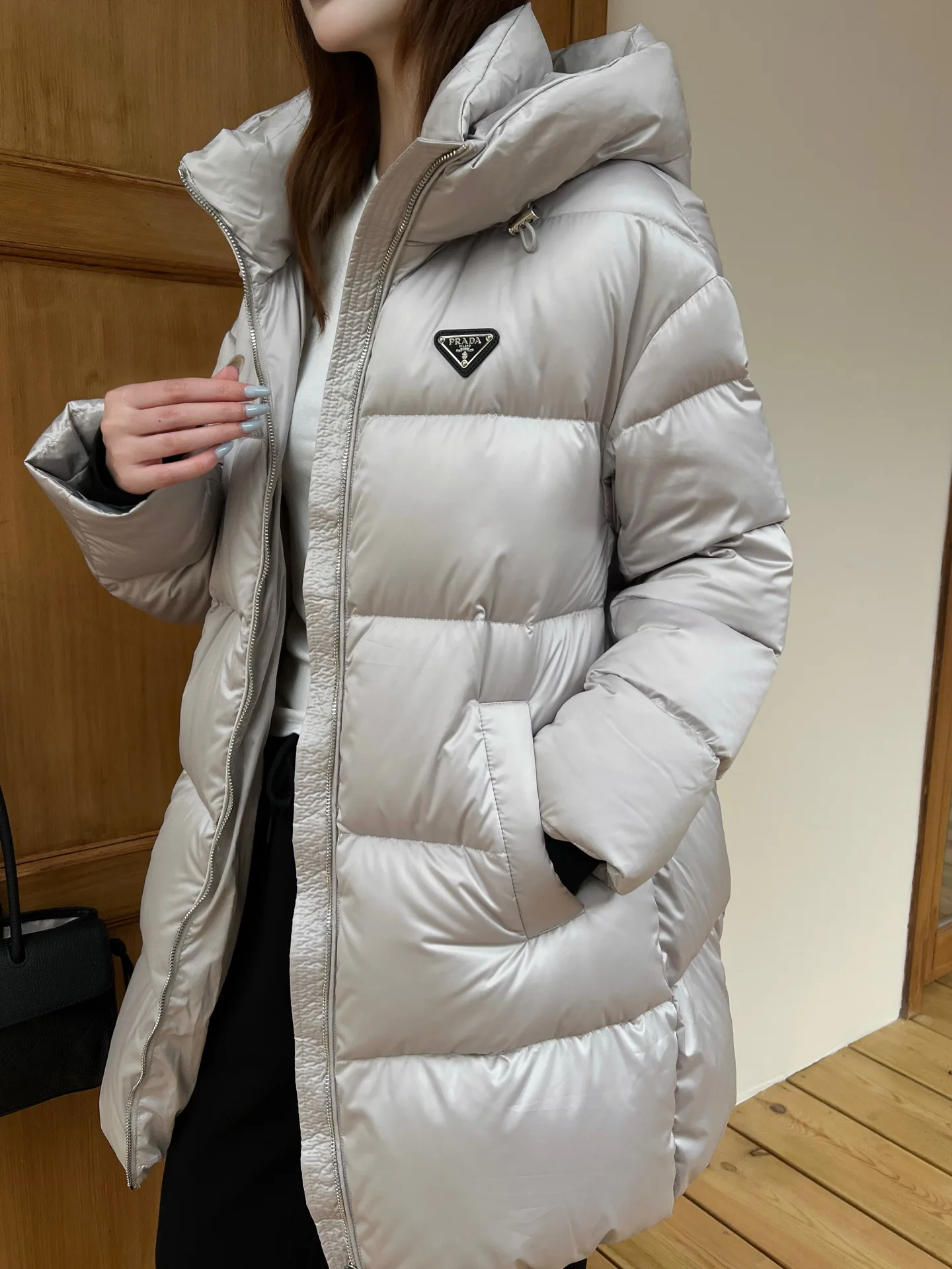 Куртки И Пуховики Женские Prada 19071155