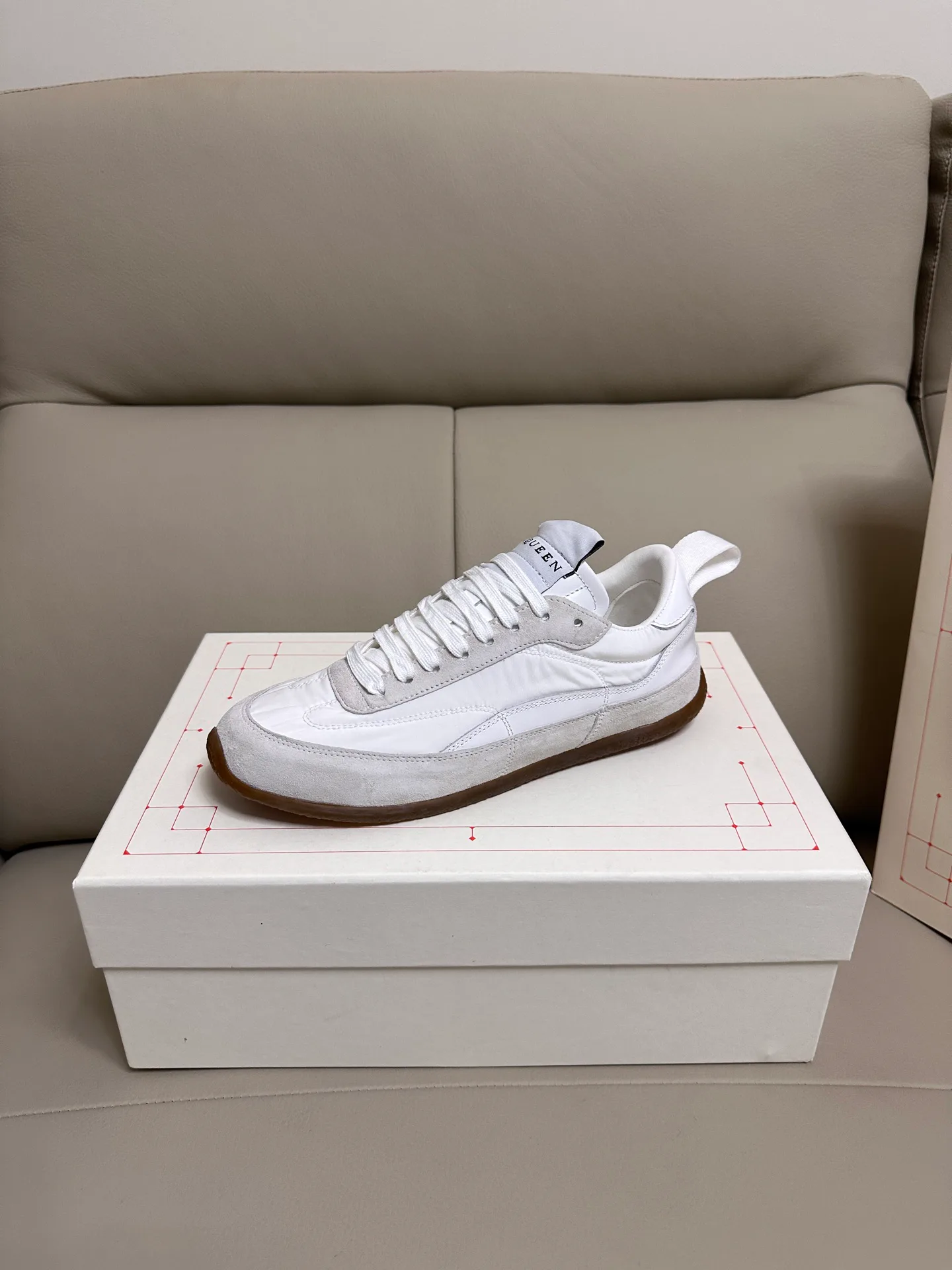 Кроссовки Женские Alexander Mcqueen 18616755