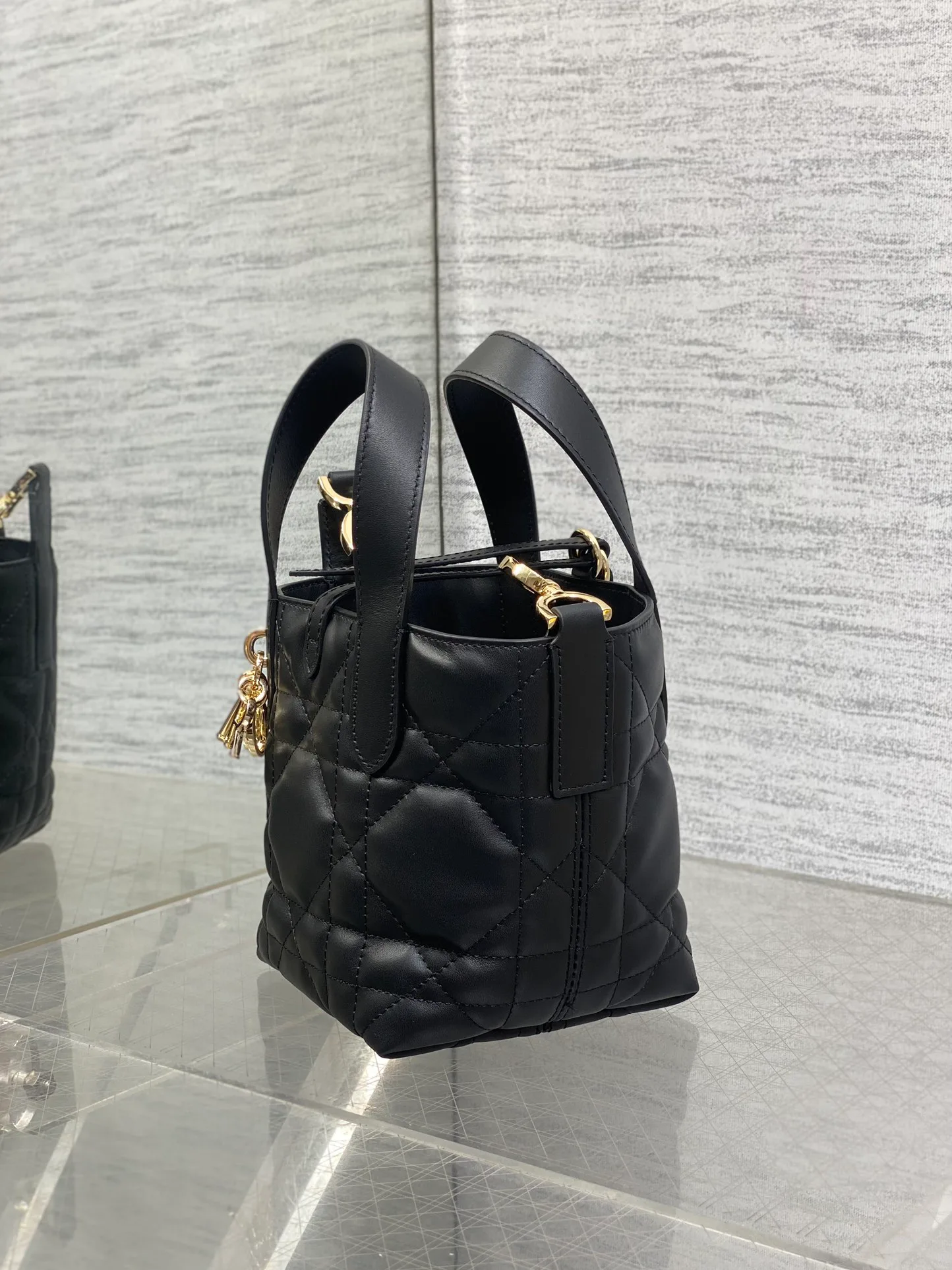 Классические Сумки Женские Christian Dior 11265135