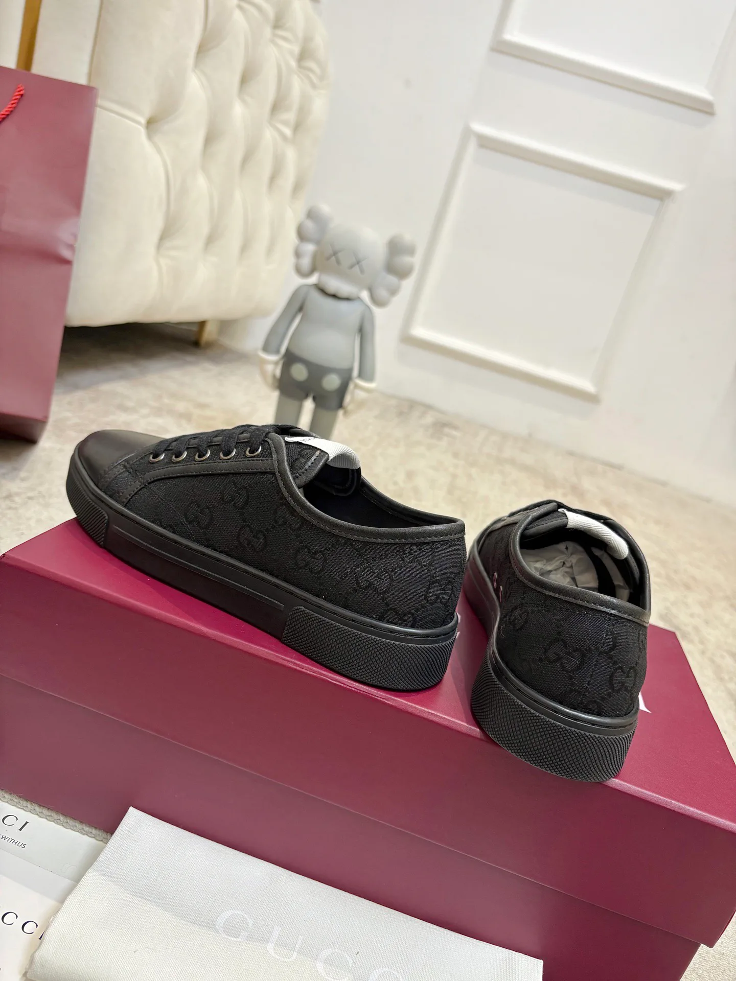 Кроссовки Женские Gucci 18901596