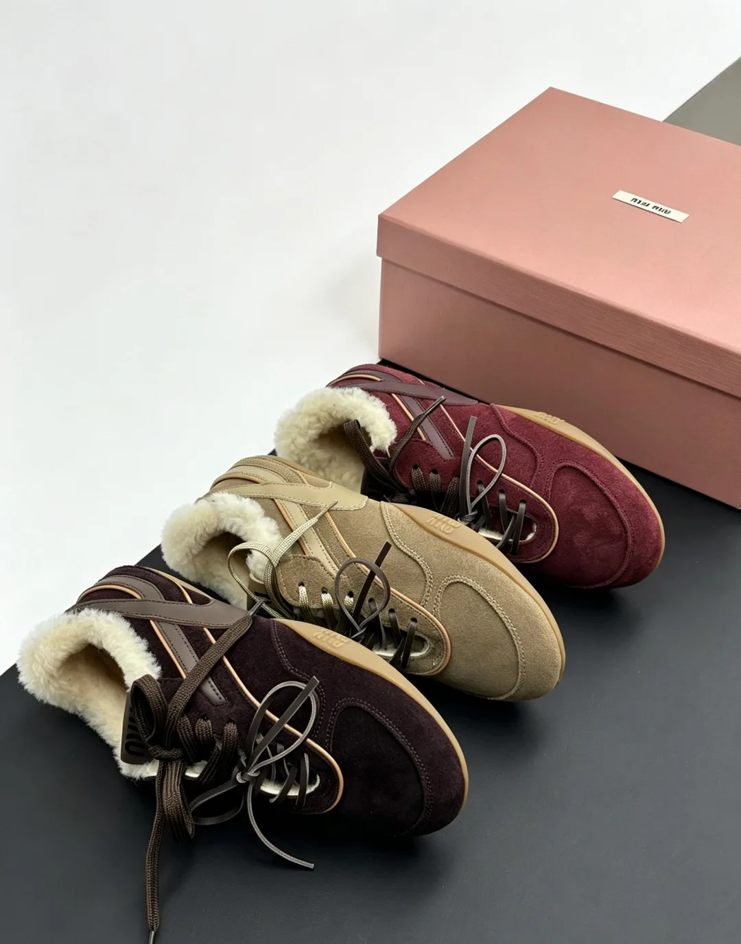 Кроссовки Женские Miu Miu 18223964