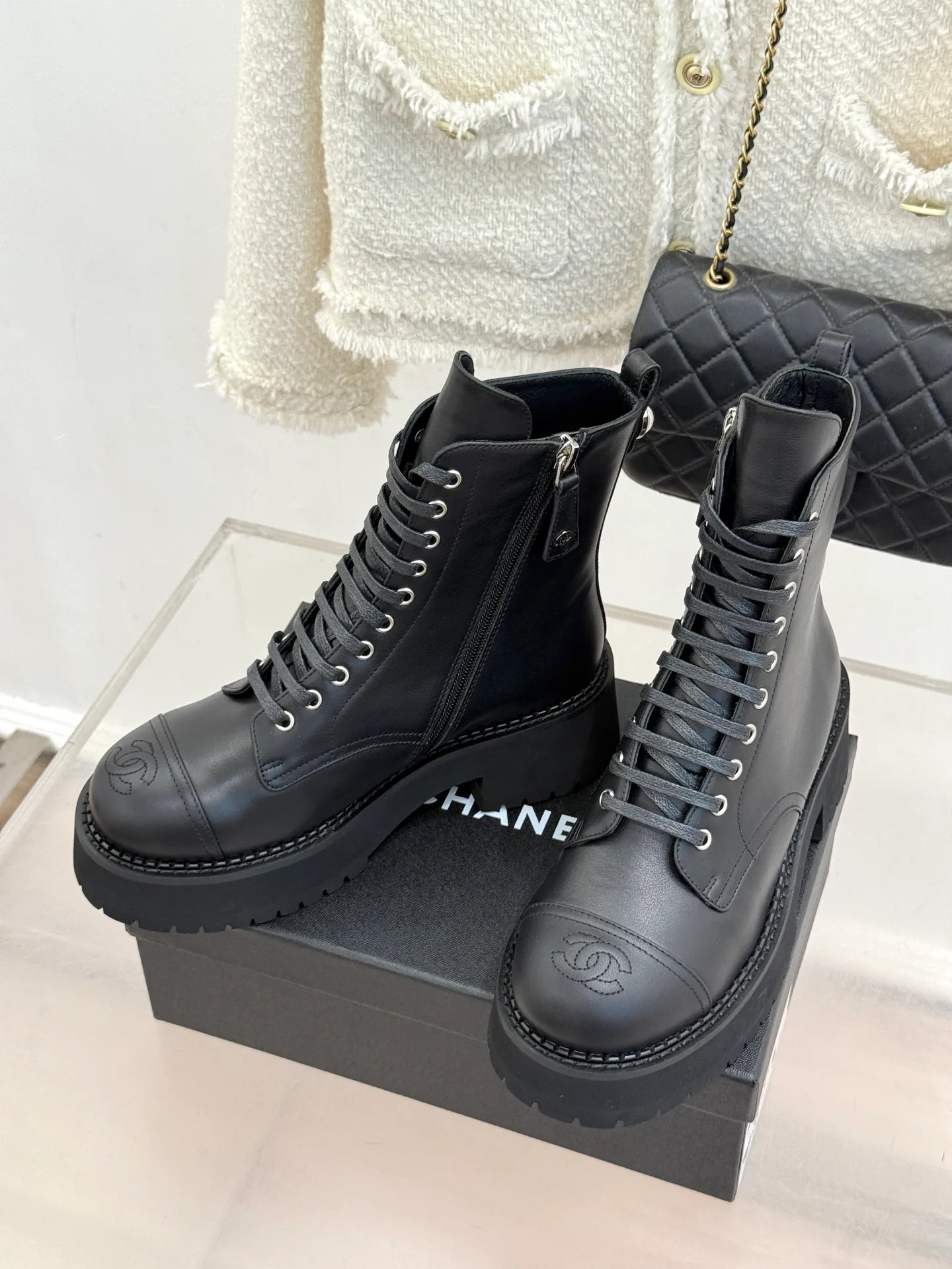 Ботинки Женские Chanel 19780083