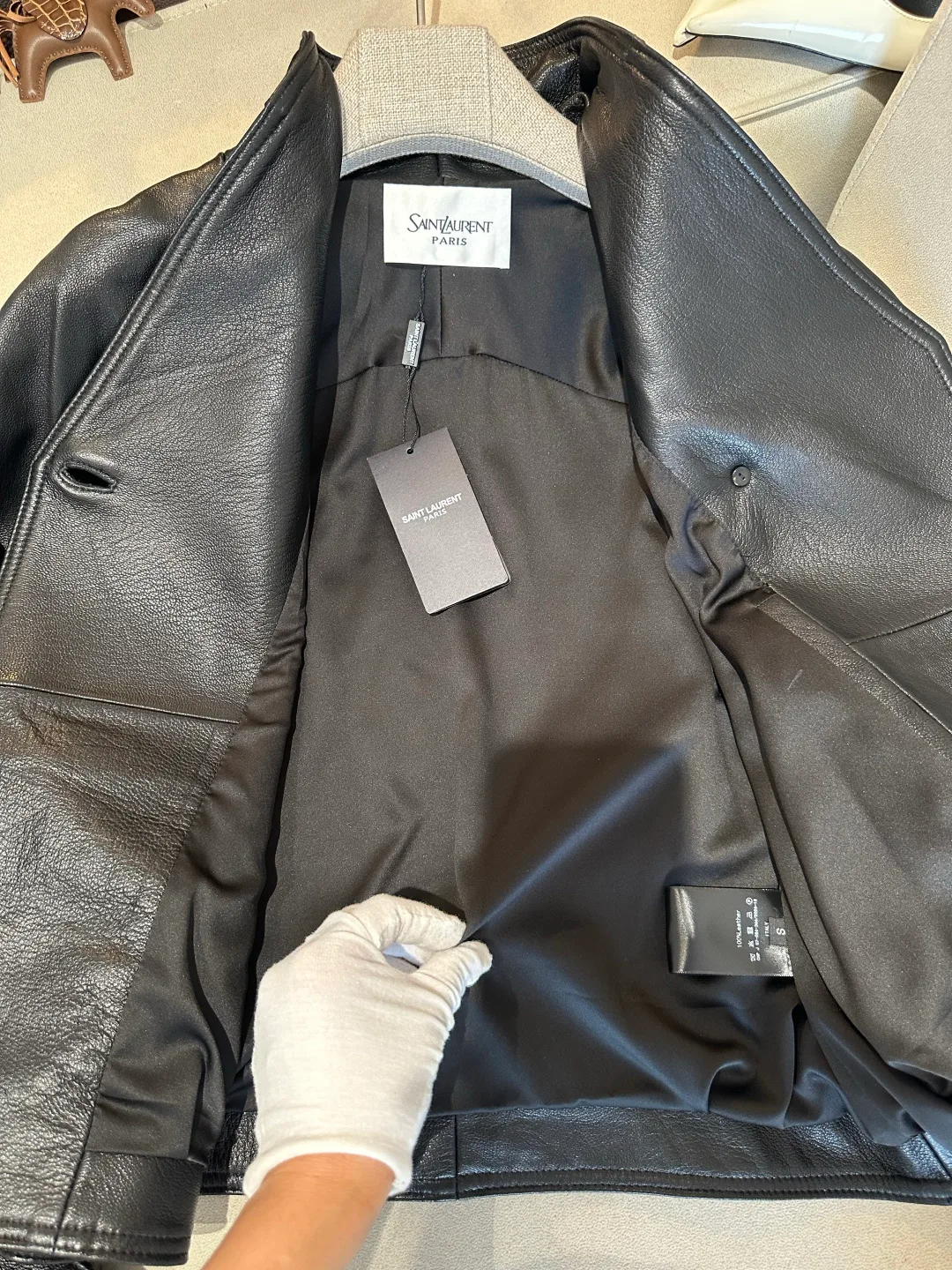 Кожаные Куртки И Дублёнки Женские Saint Laurent 18040798