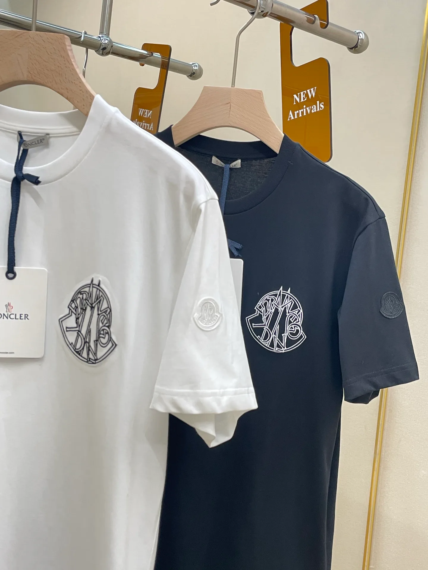Футболки Женские Moncler 11683003