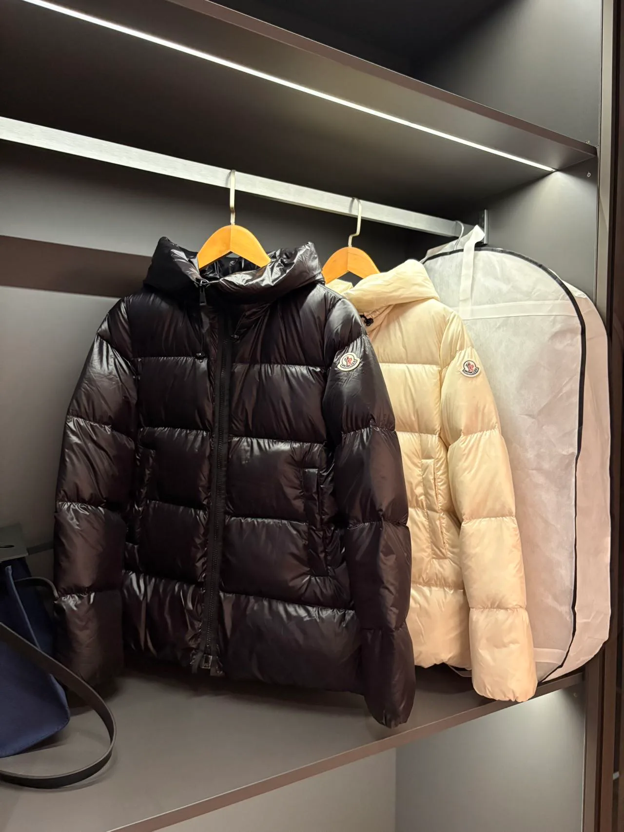 Куртки И Пуховики Женские Moncler 18599941