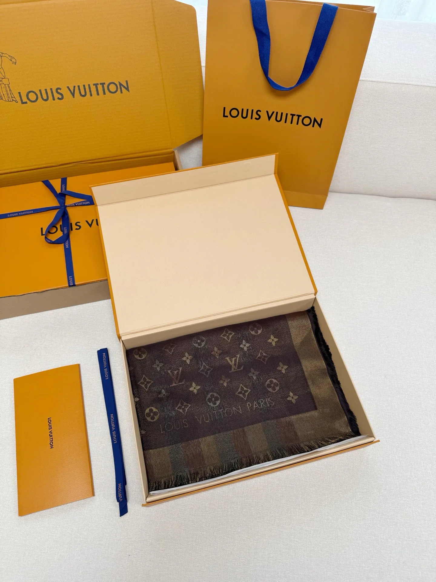 Шарфы Louis Vuitton 437763