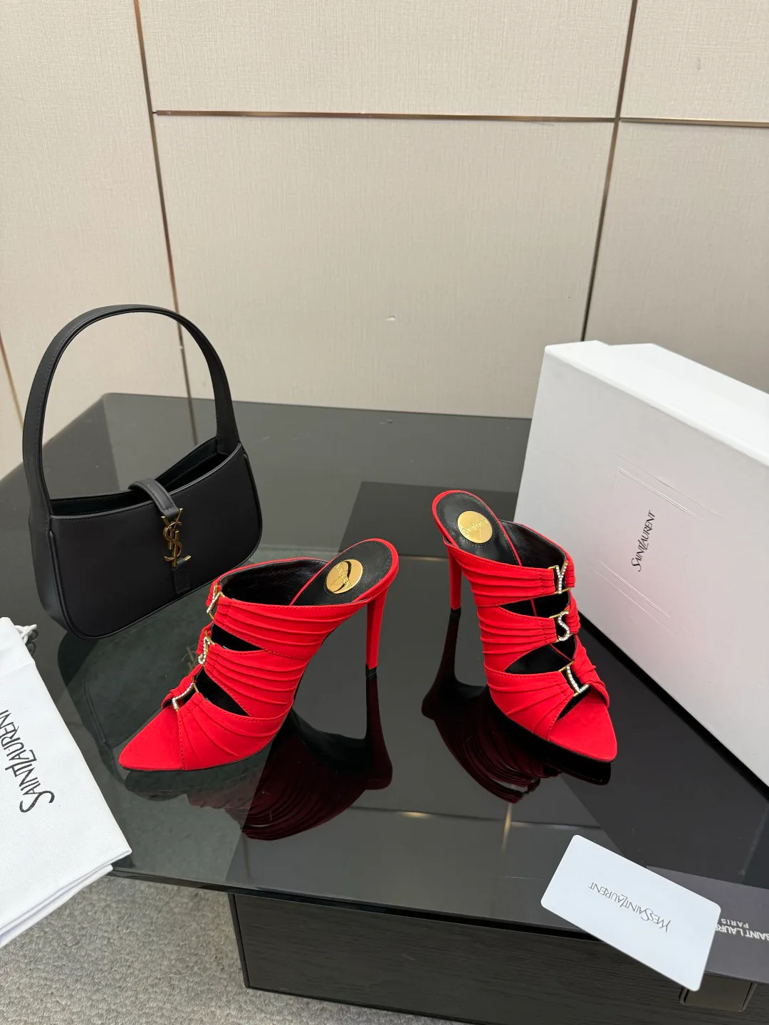 Сандалии Женские Saint Laurent 9317929