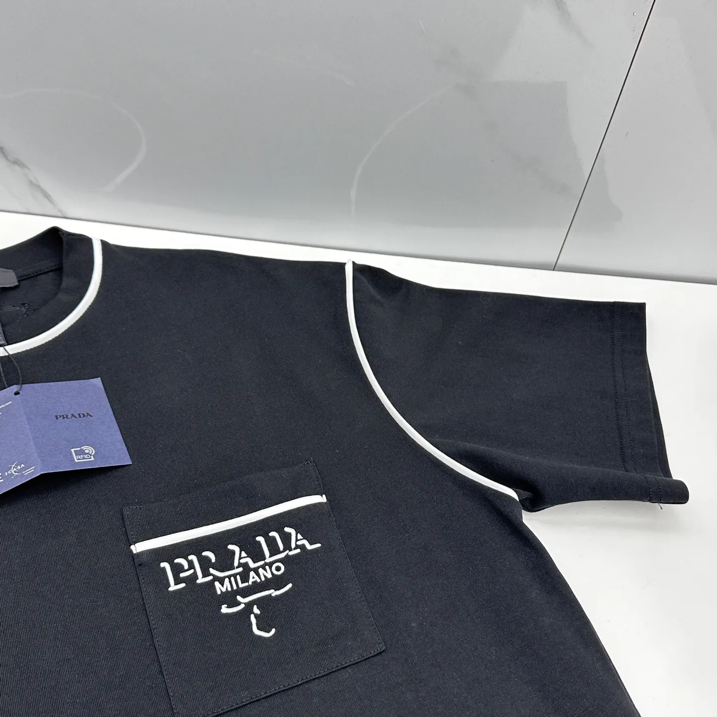 Футболки Женские Prada 2237465