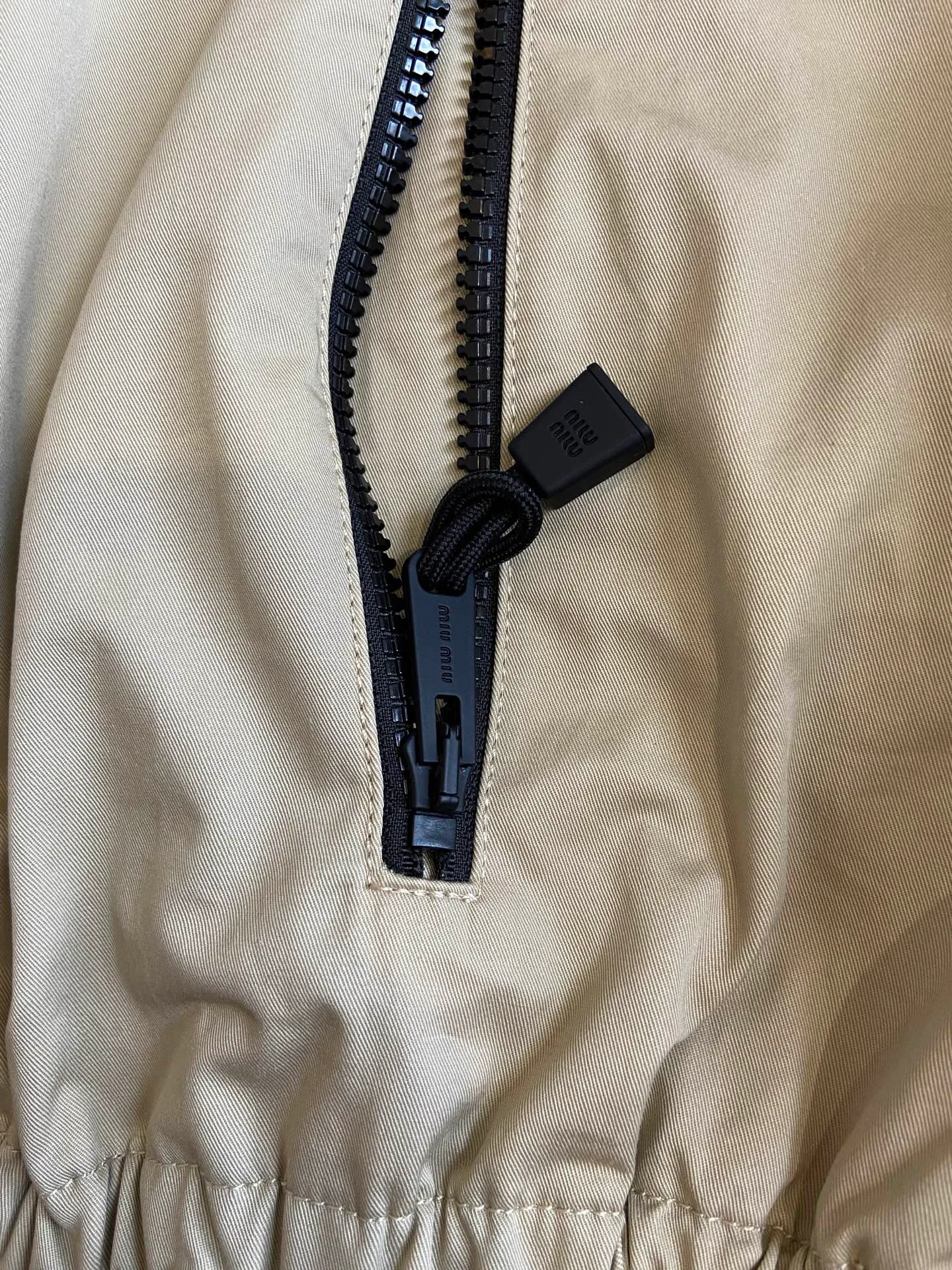 Куртки И Пуховики Женские Miu Miu 17687386