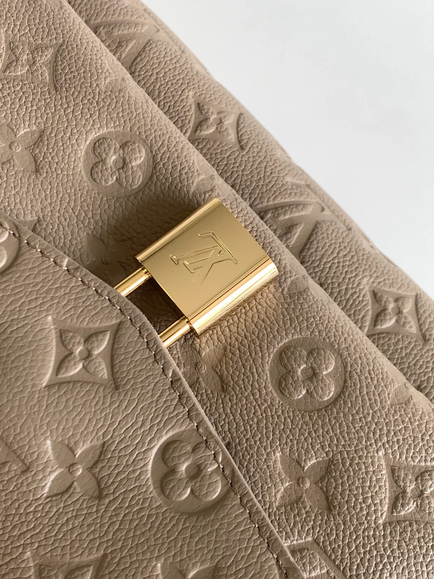 Сумки На Ремне Женские Louis Vuitton 87199