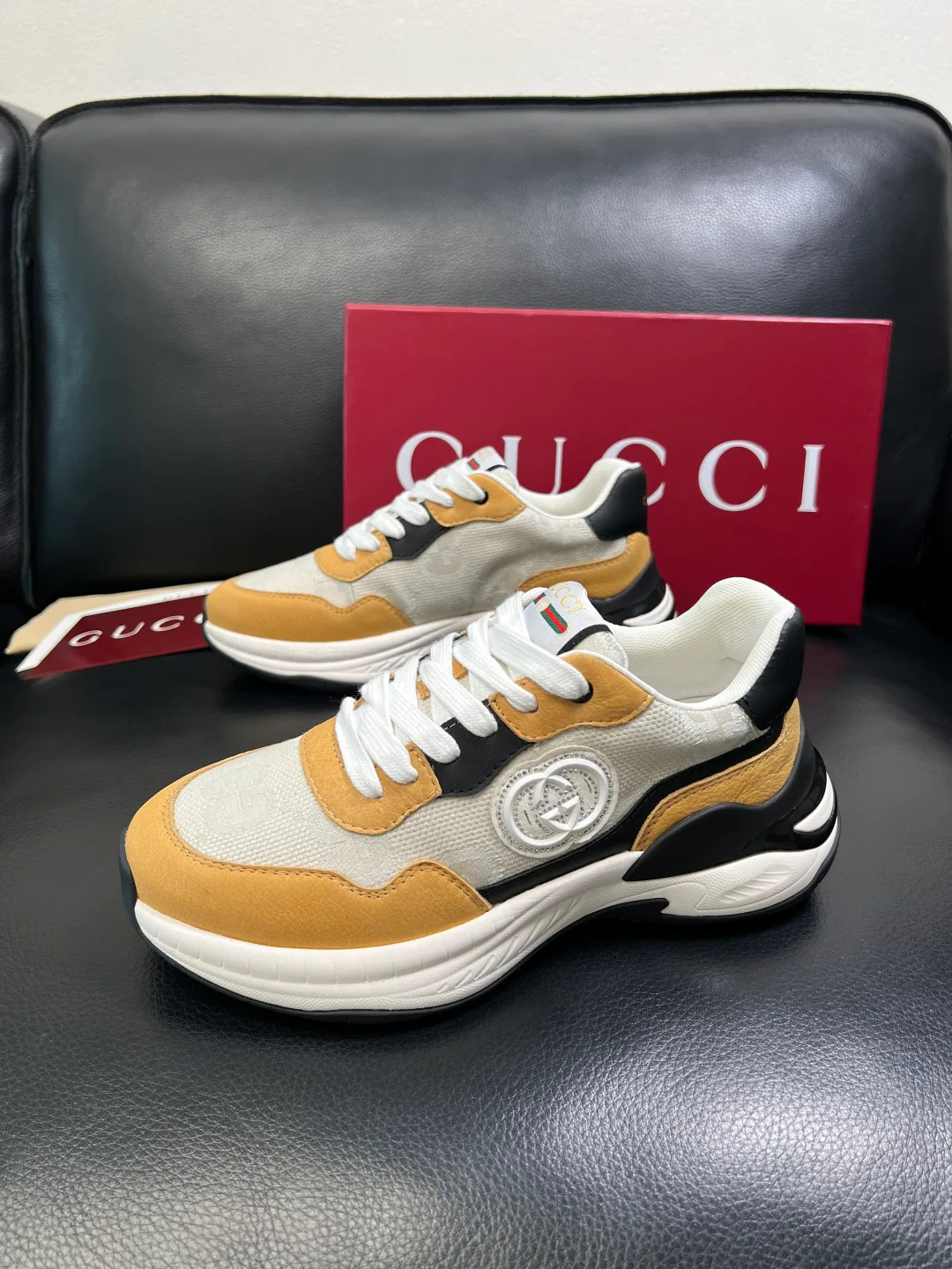 Кроссовки Женские Gucci 982807