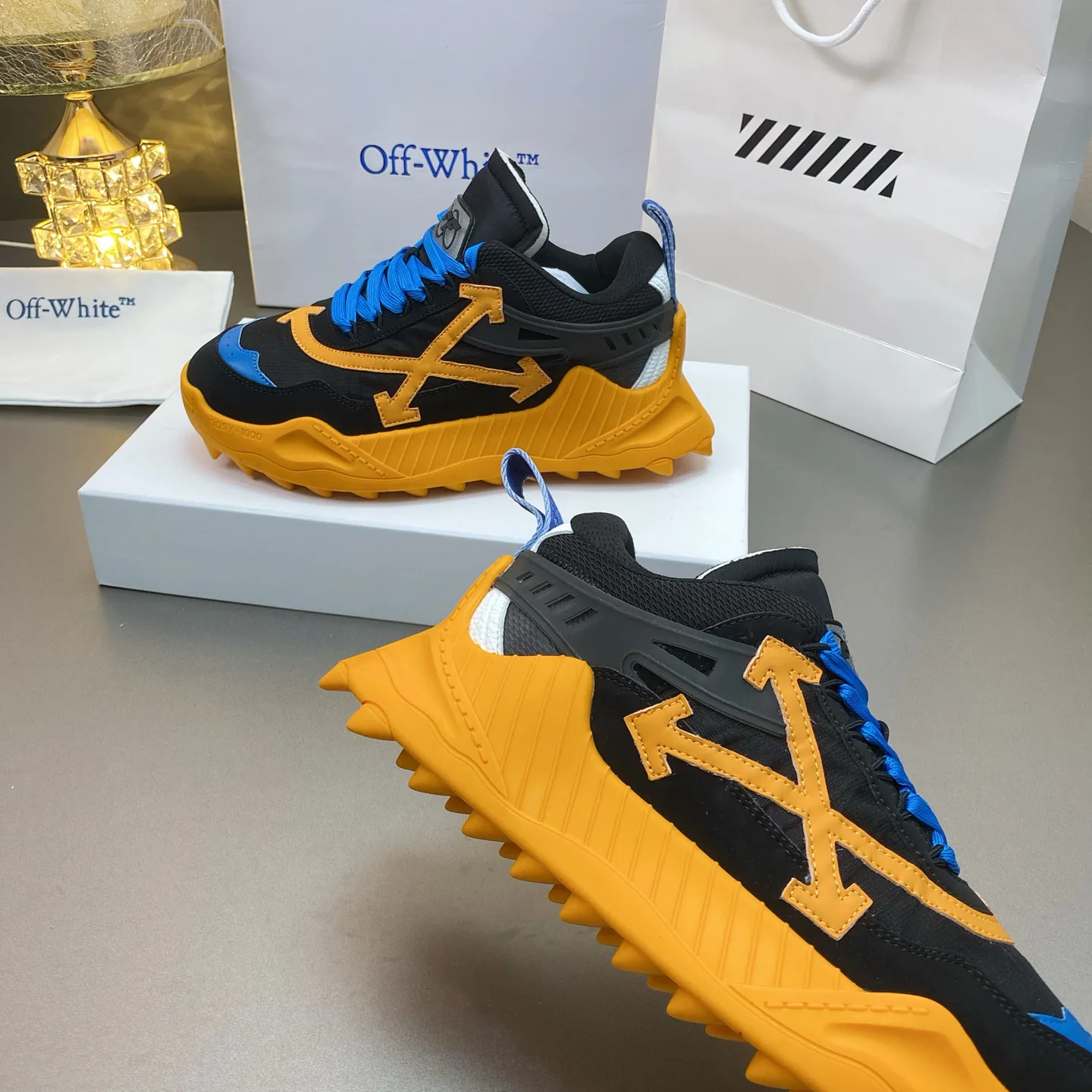 Кроссовки Женские Off-White 17530529