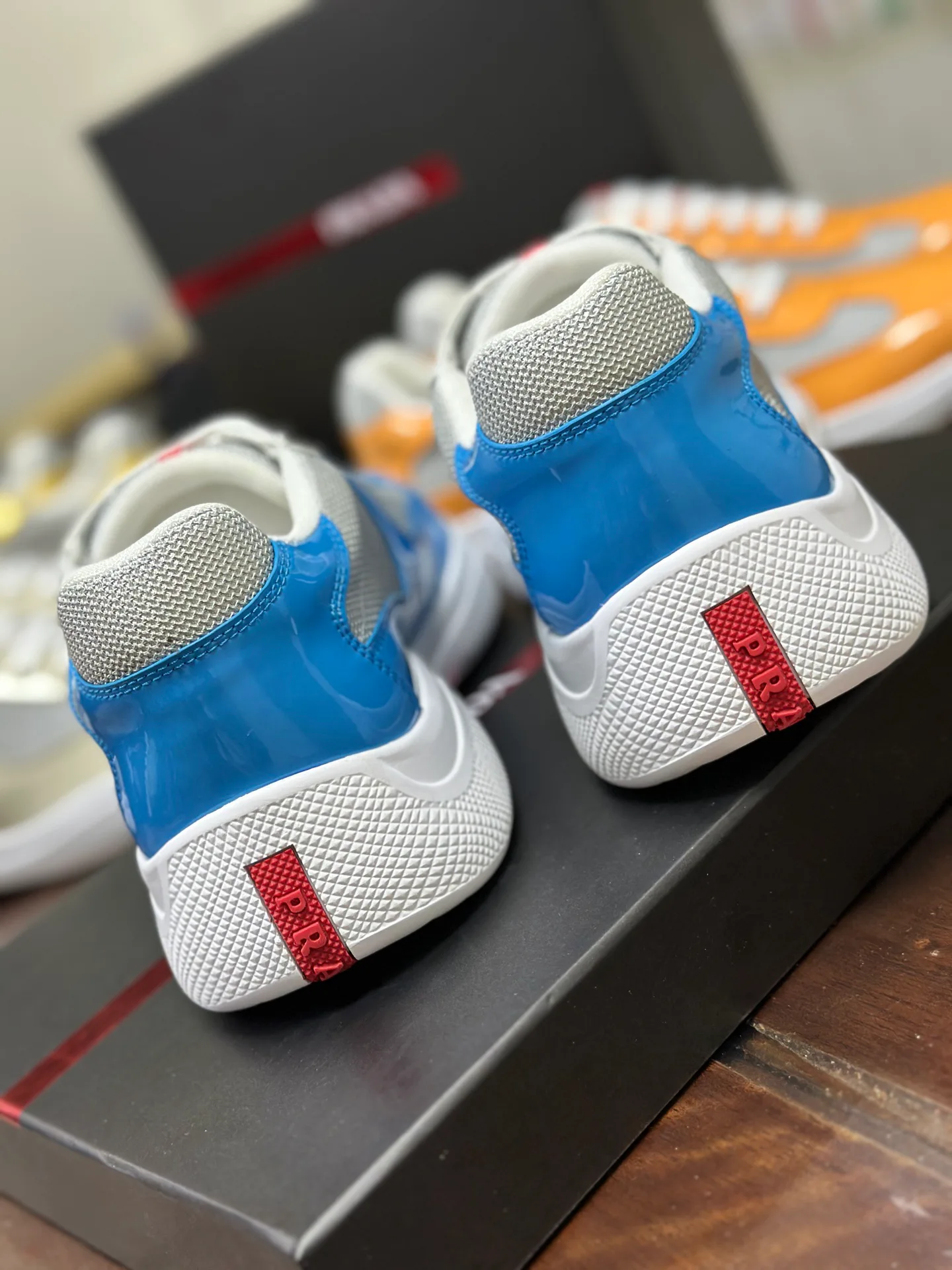 Кроссовки Мужские Prada 18262252