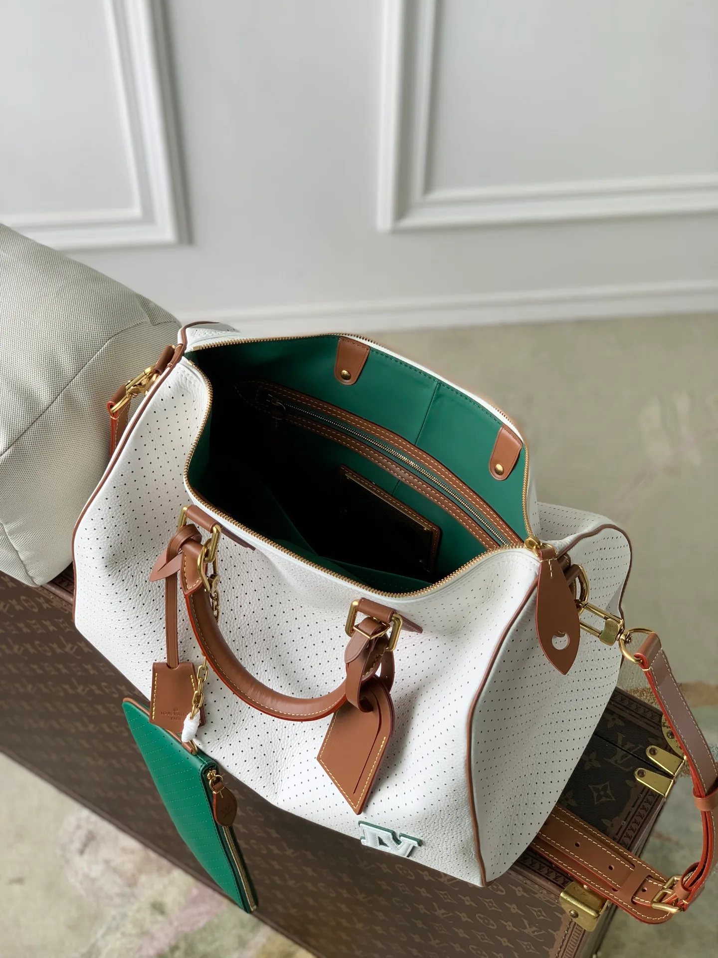 Классические Сумки Женские Louis Vuitton 18147438
